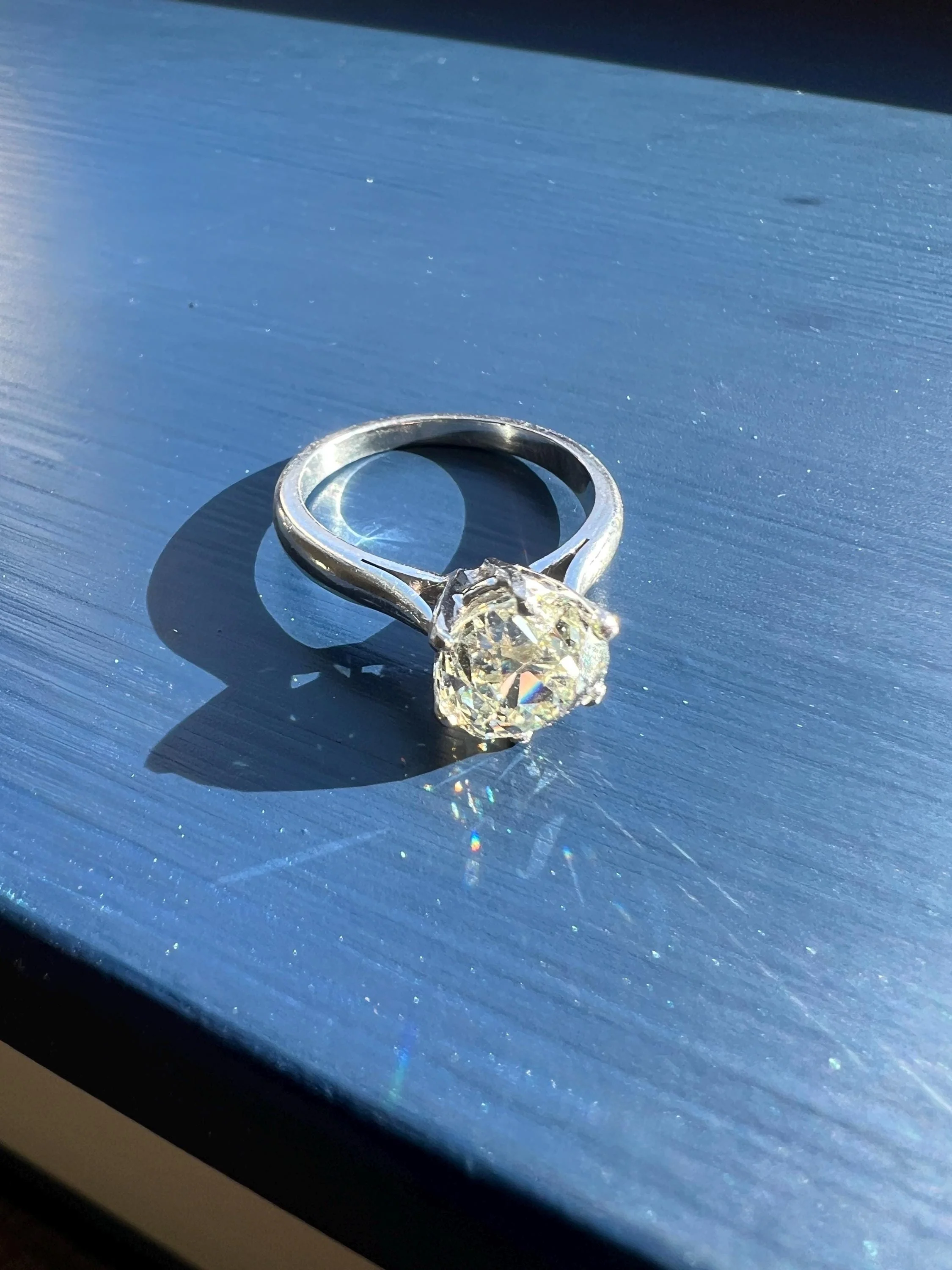 Exceptional Antique 2.3 CARAT X Chunky Old Mine Cut DIAMOND Eye Clean Solitaire Engagement Ring w/ Cert PLATINUM French Tall Stacker OmC - Image 3