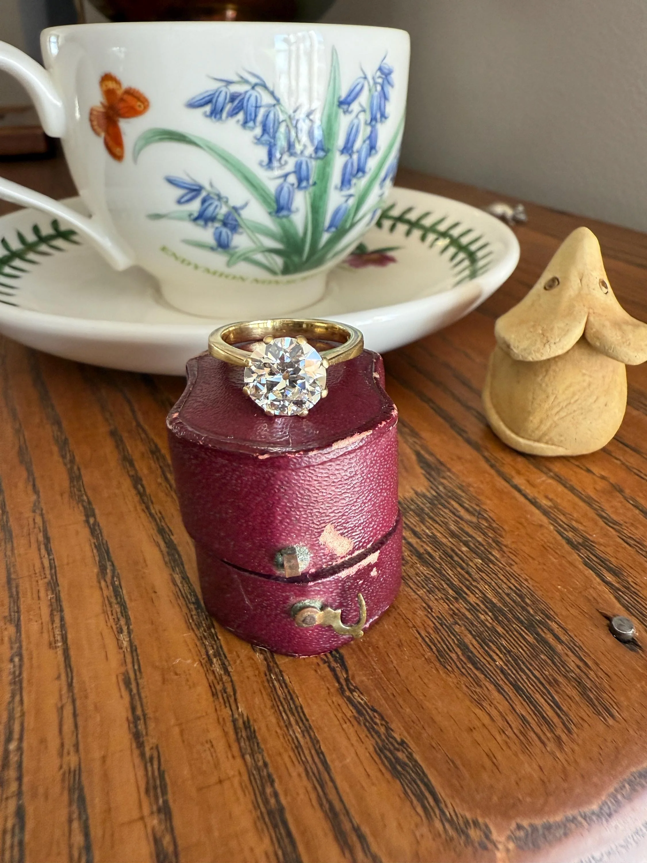 Exceptional Antique 2.6 CARAT Old European Cut DIAMOND Solitaire Engagement Ring 18k Gold Solid Yellow Tall Prong Setting Stacker - Image 4