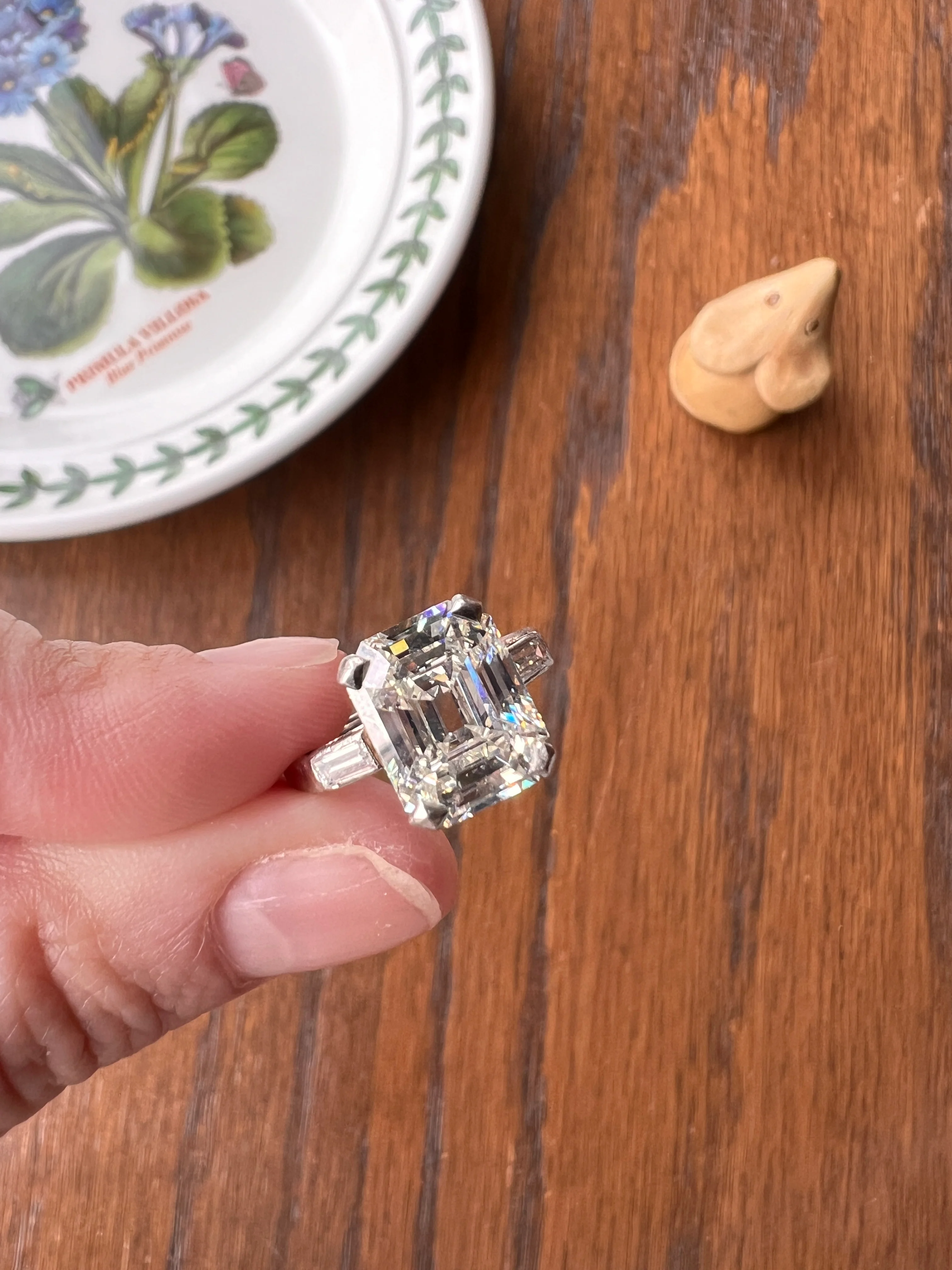 Exceptional Eye CLEAN 4 Carat Emerald Cut DIAMOND Solitaire Ring French PLATINUM Baguette Accents Vintage to Art Deco Retro Era w/ Cert Rare - Image 19