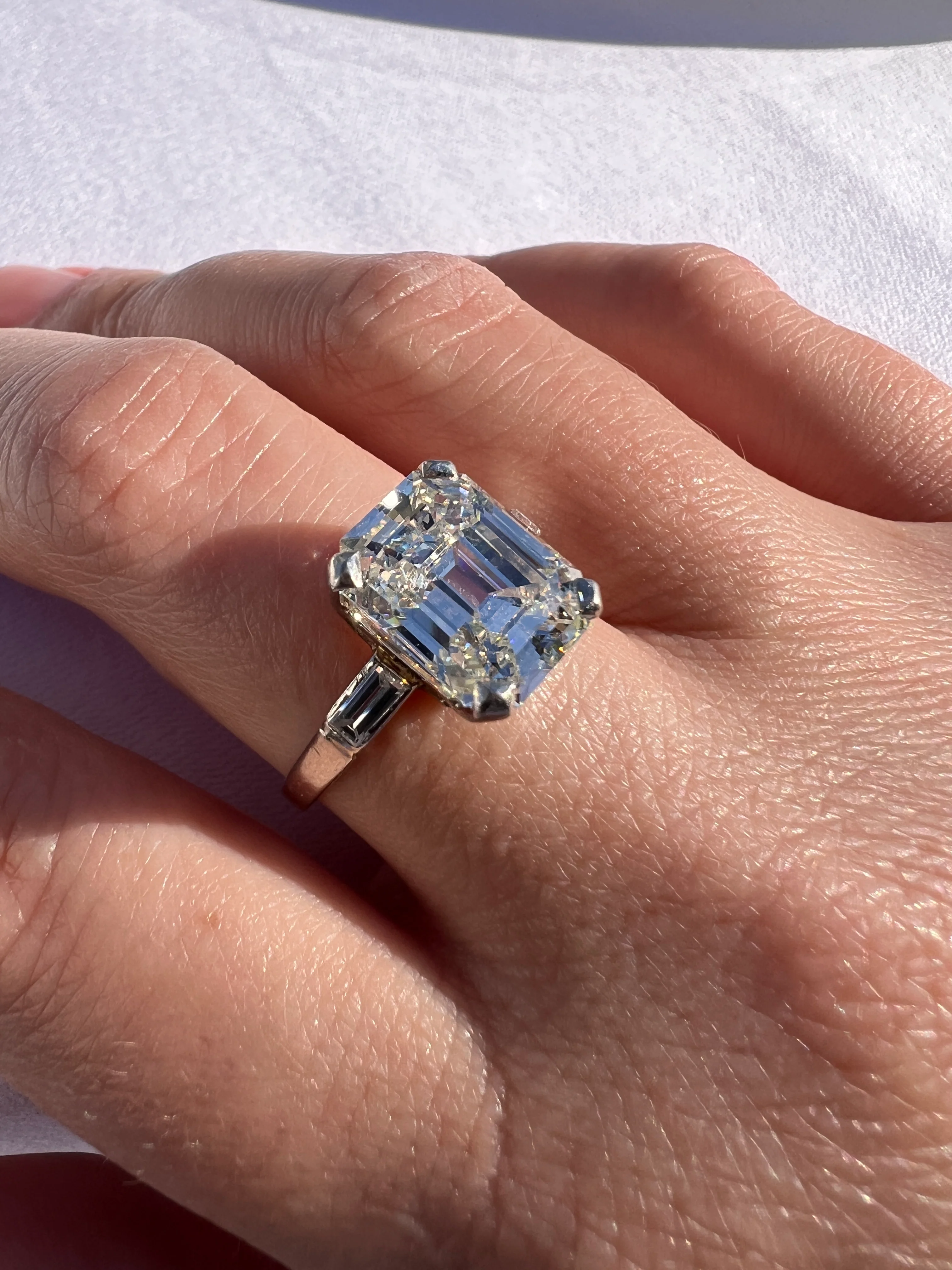 Exceptional Eye CLEAN 4 Carat Emerald Cut DIAMOND Solitaire Ring French PLATINUM Baguette Accents Vintage to Art Deco Retro Era w/ Cert Rare - Image 24