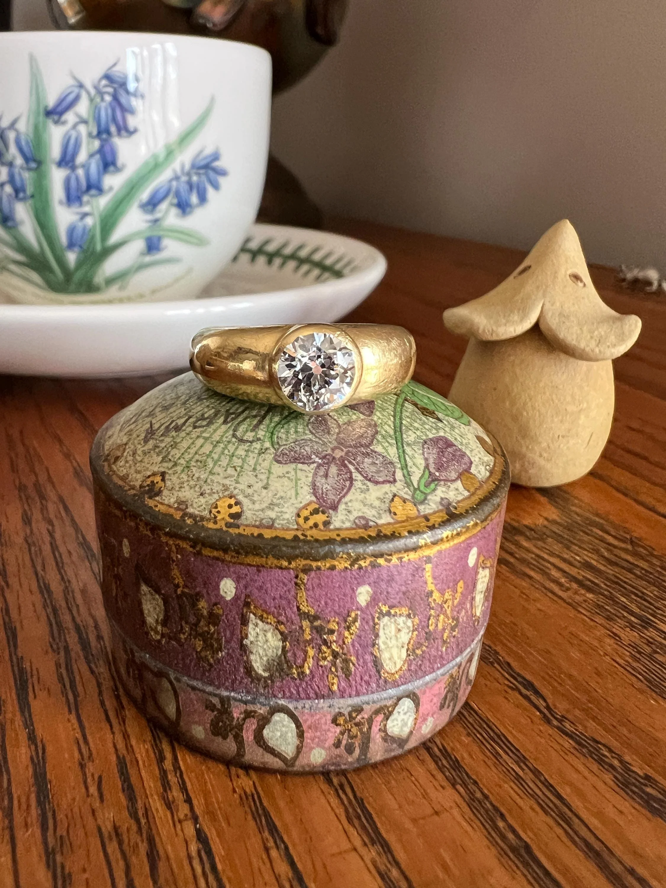 Eye Clean 1.2 Carat Old Mine Cut DIAMOND Antique Stone 18k Gold Vintage Gypsy Ring Solitaire Chunky Band - Image 3