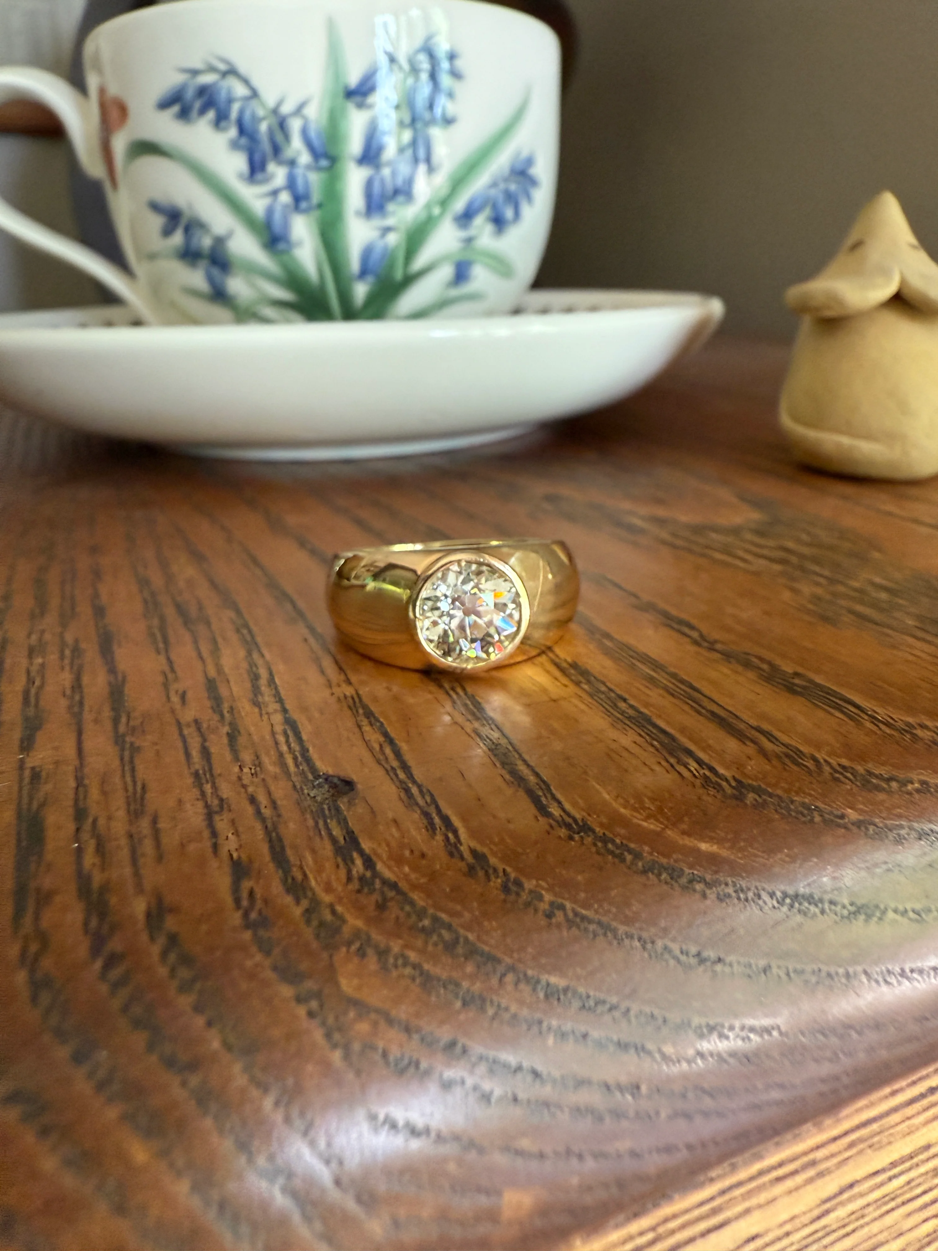 Eye Clean 2.3 Carat Old Mine Cut DIAMOND Antique Stone 18k Gold Vintage Unisex Gypsy Ring Solitaire Chunky Wide Band - Image 11