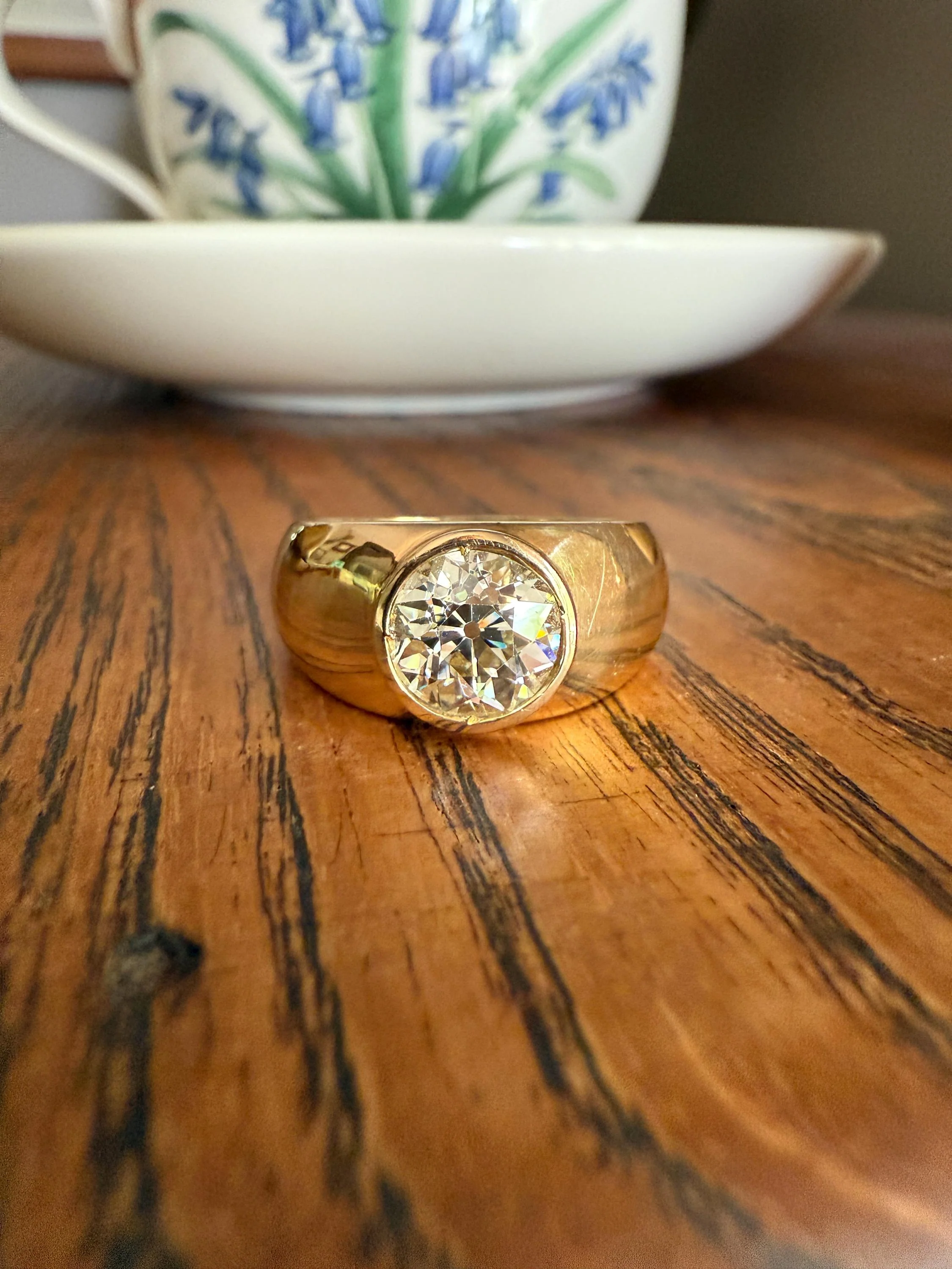 Eye Clean 2.3 Carat Old Mine Cut DIAMOND Antique Stone 18k Gold Vintage Unisex Gypsy Ring Solitaire Chunky Wide Band - Image 5
