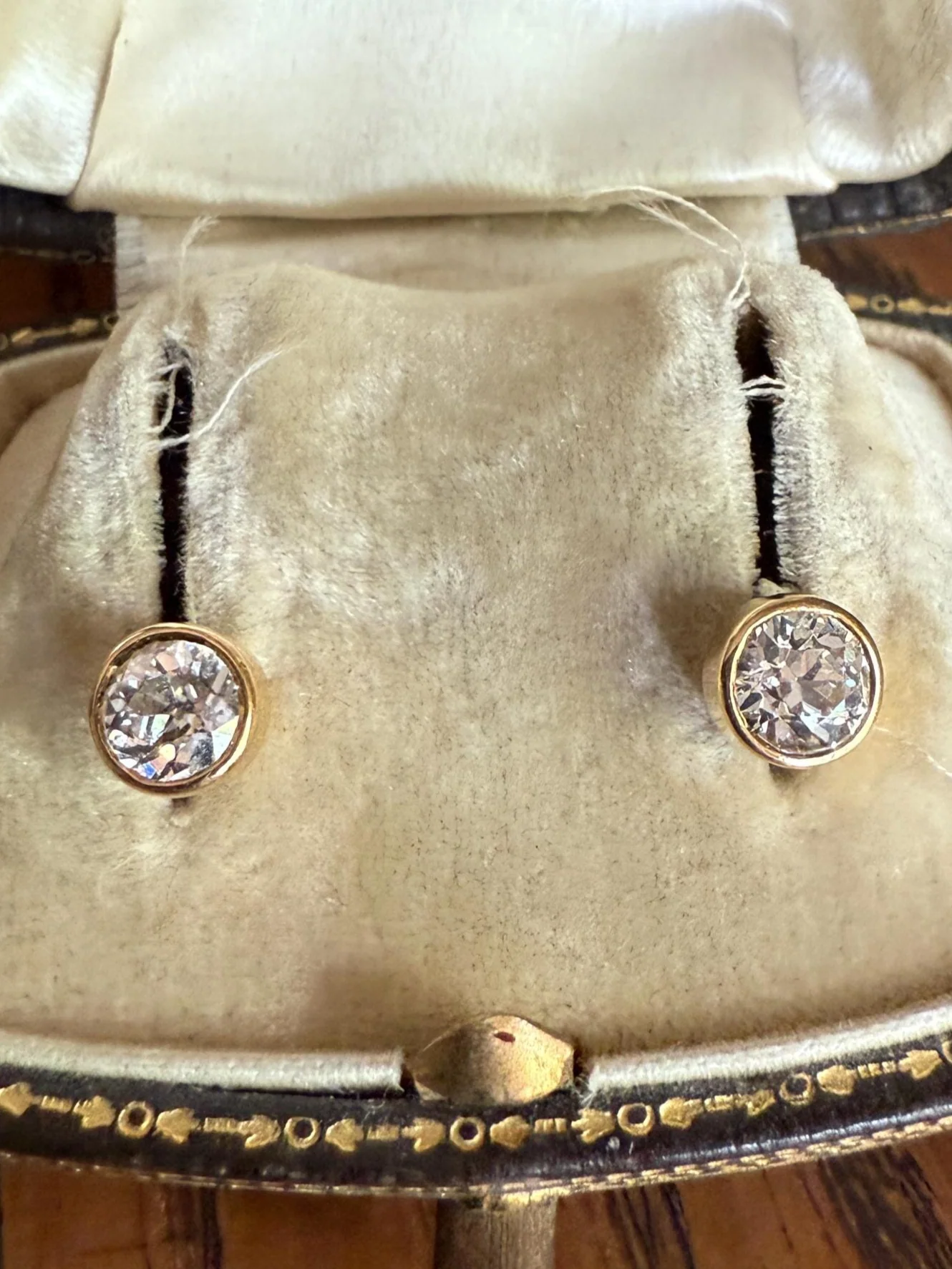 Eye Clean! Bezel Set Old Mine Cut 1 Carat Tdw DIAMOND Stud Earrings 18k GOLD Fiery Antique Stones Minimalist 1ctw OMC