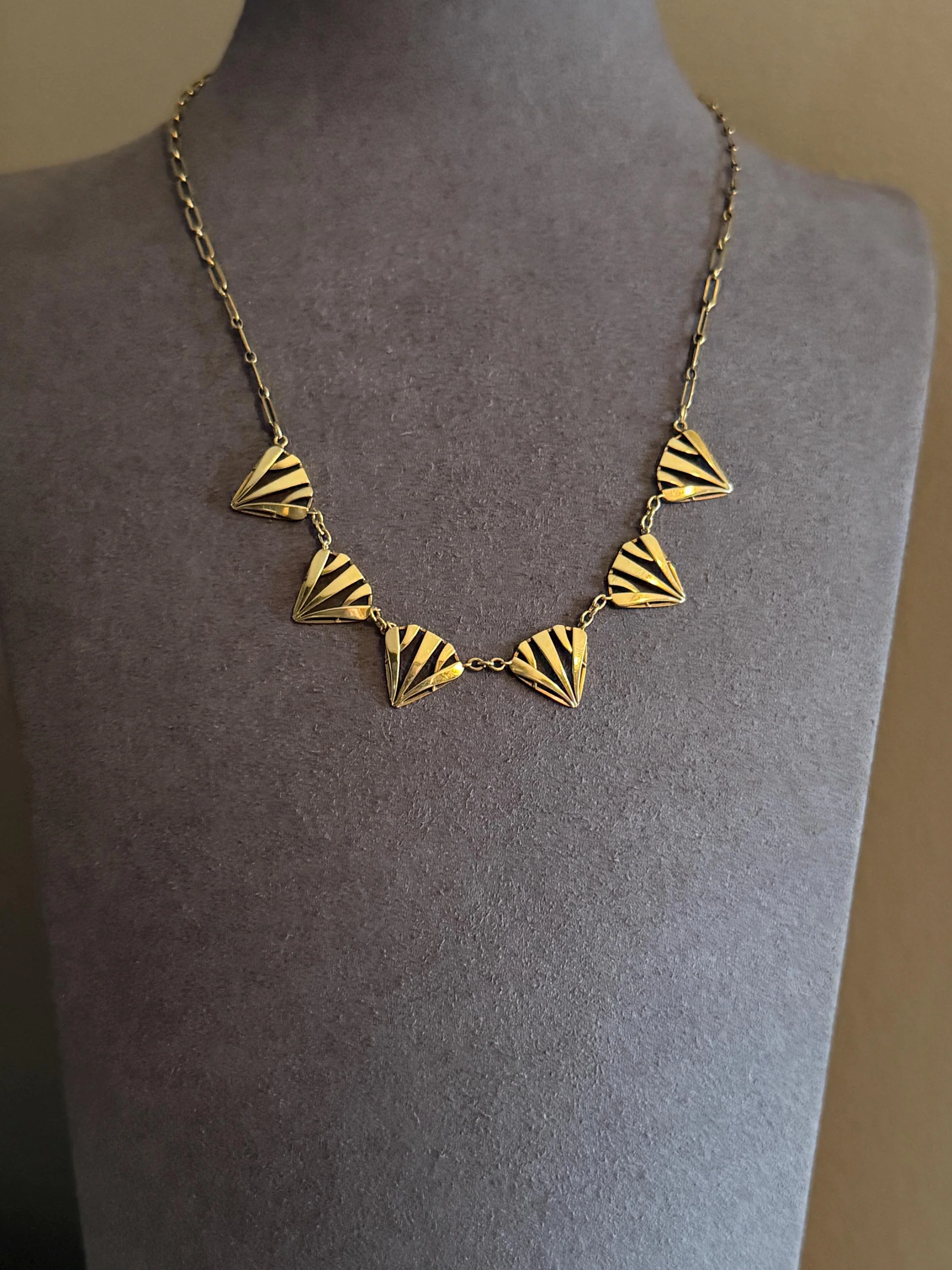 Fan Geometric French Antique 7.2g 18k Gold Necklace Drapery Paperclip Chain Collar Pendant Figural Architectural Geometric Fanned - Image 7