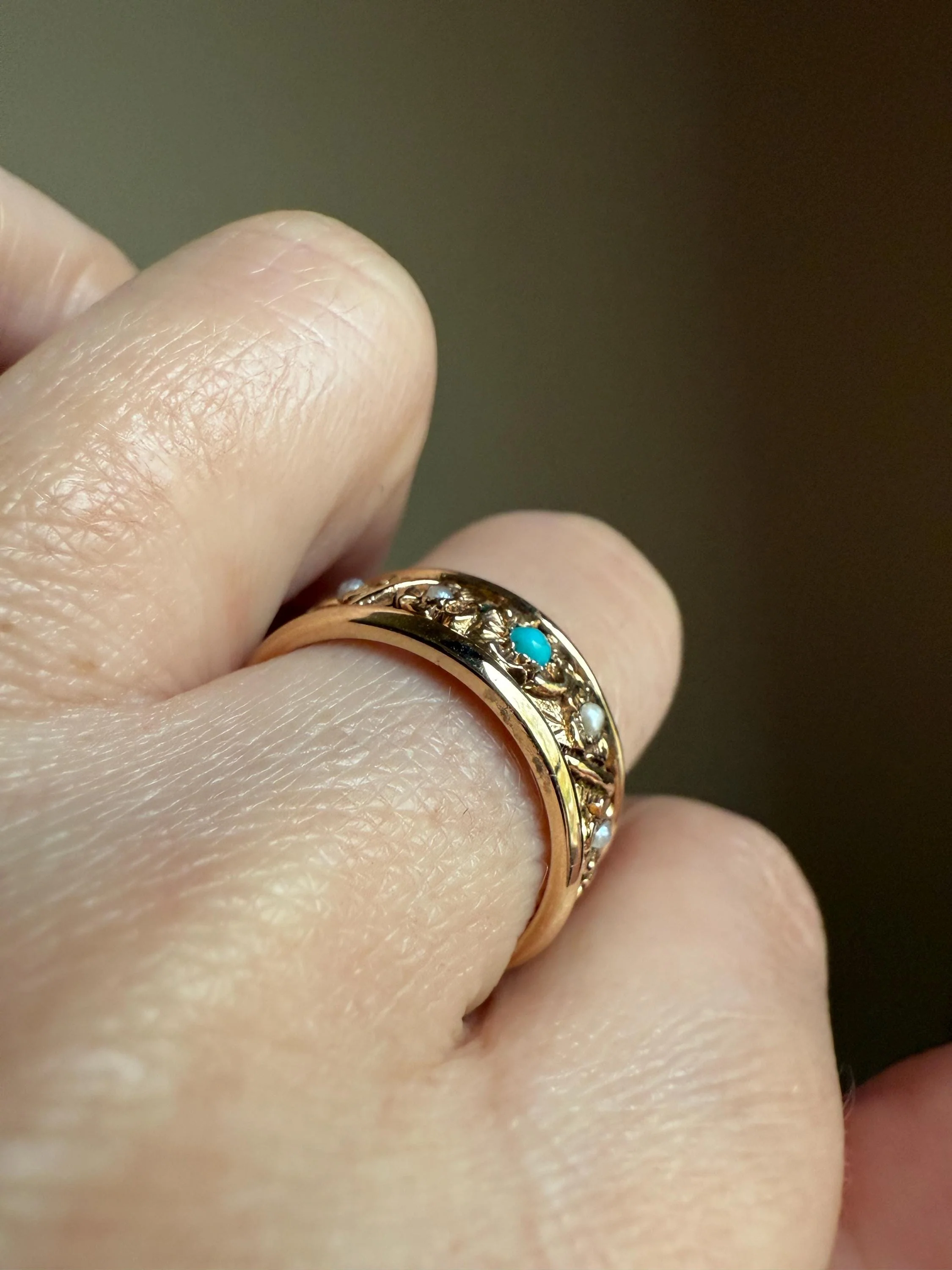 FLORAL Vintage to Art Deco Pearl Turquoise Chunky 7.5mm Wide Band Eternity Ring 6.4g 14k Gold Ornate Detailed Flower Stacker - Image 3
