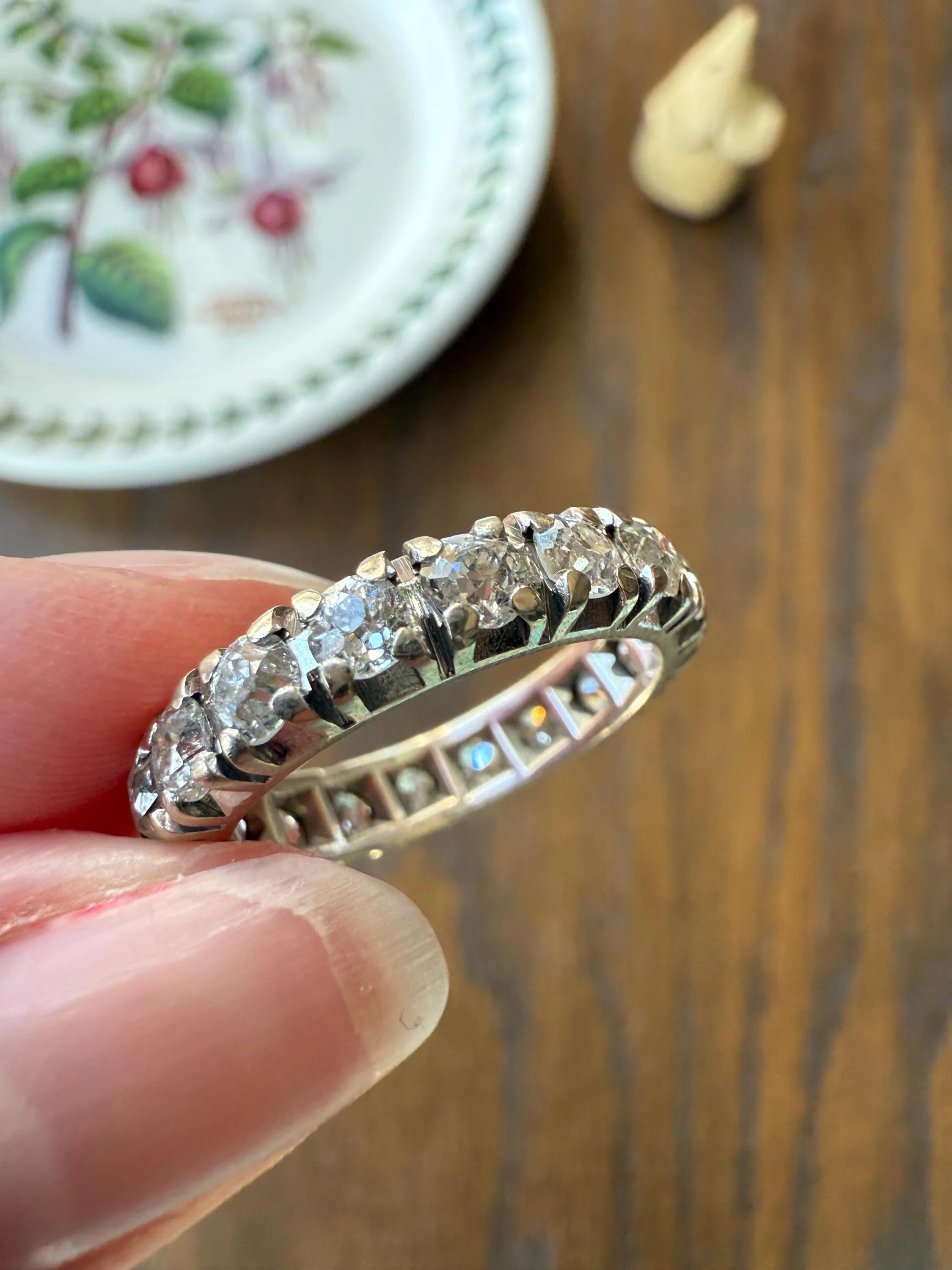 FRENCH Antique Art Deco 2.7 Carats 18 Old Mine Cut DIAMOND Full ETERNITY Band Ring 18k White GOLD Wedding Anniversary Beveled OmC - Image 17