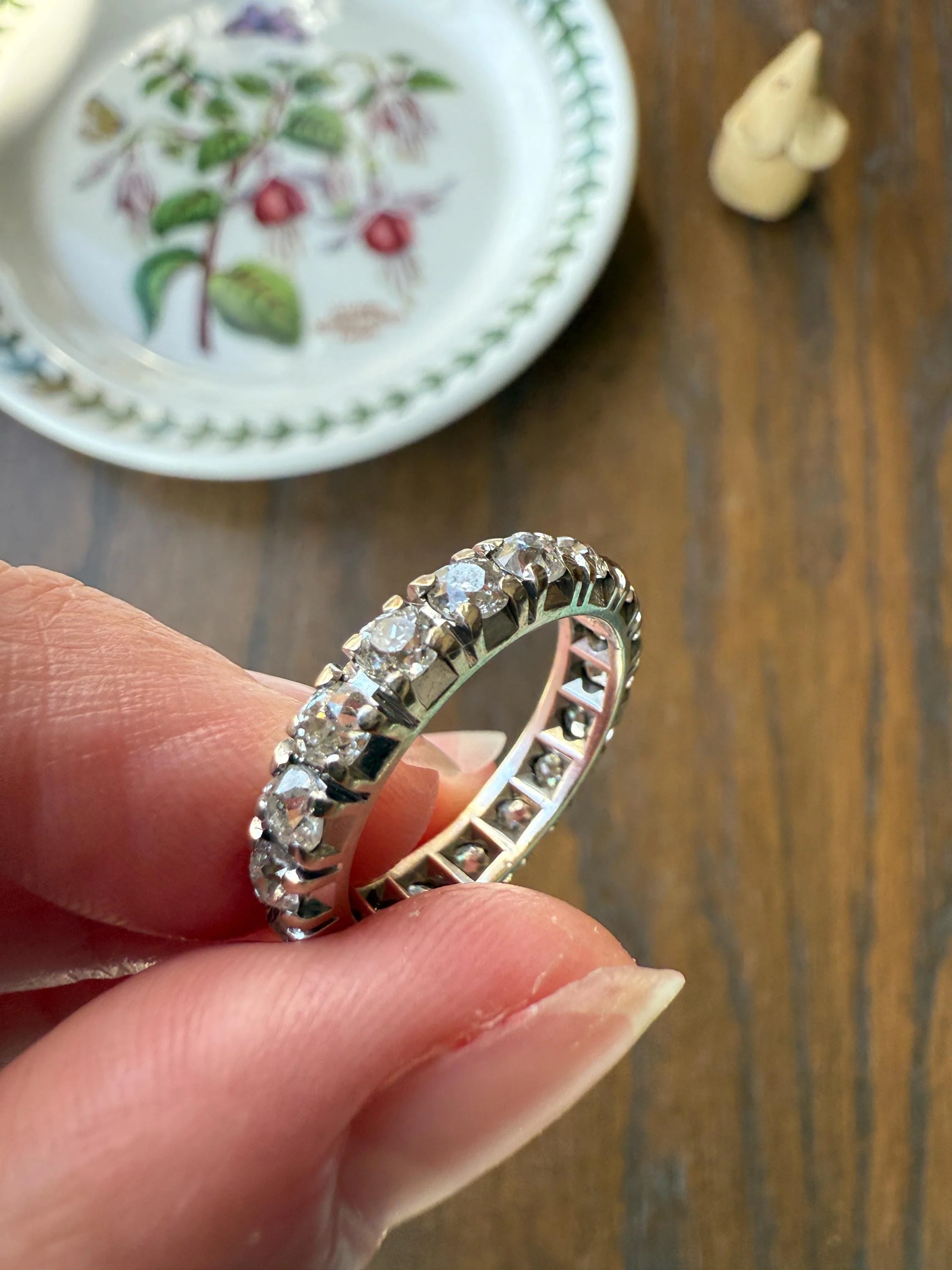 FRENCH Antique Art Deco 2.7 Carats 18 Old Mine Cut DIAMOND Full ETERNITY Band Ring 18k White GOLD Wedding Anniversary Beveled OmC - Image 3