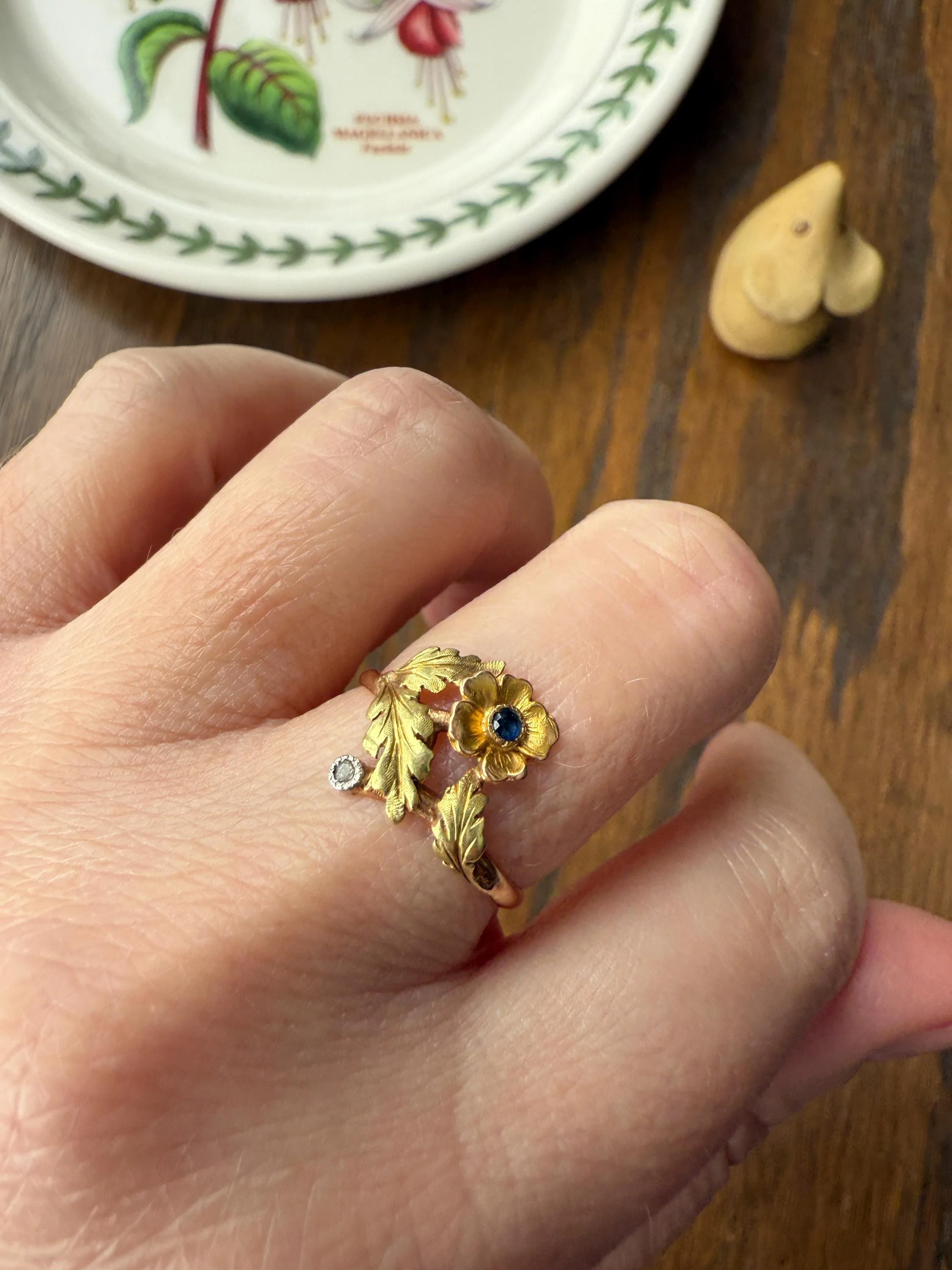 French Antique Belle Epoque Figural Wild ROSE Leaf Tricolor 18k Gold Ring Sapphire Rose Cut Diamond Floral Art Nouveau Gift Flower Stacker - Image 7