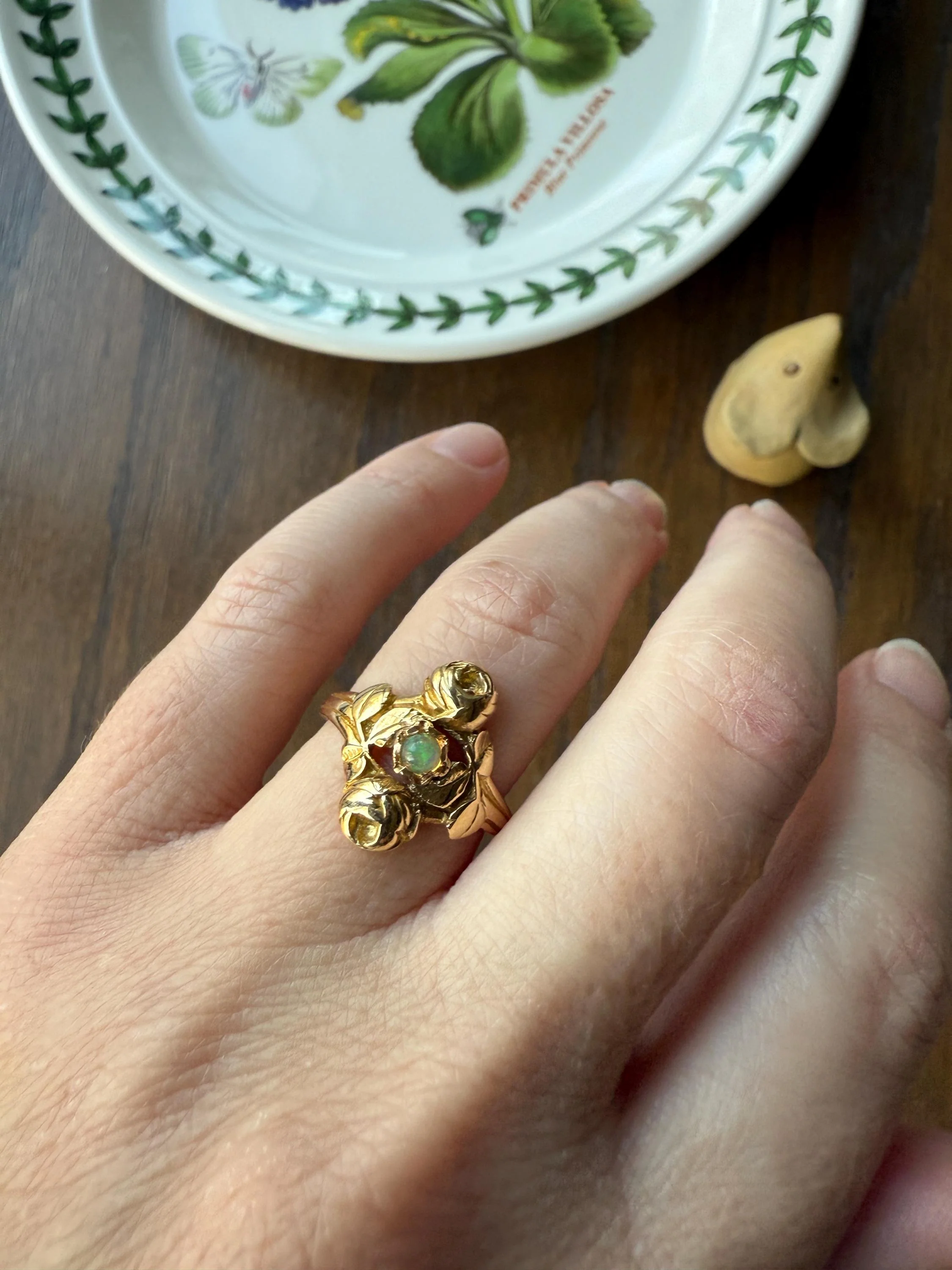 French Antique Figural ROSE Leaf Bud Opal 18k Gold Ring Floral Art Nouveau Belle Epoque Romantic Gift Flower Sweet Stacker - Image 3
