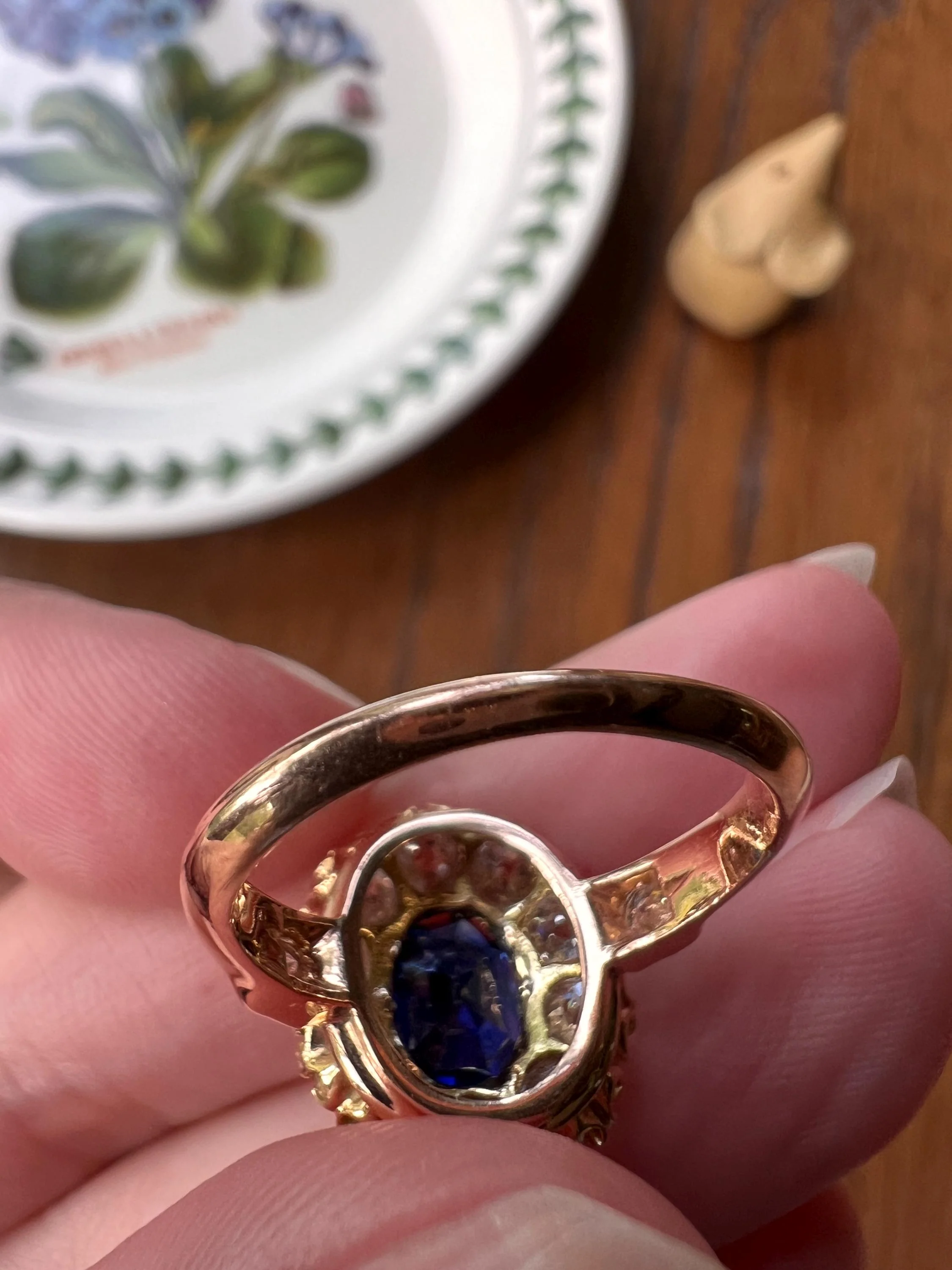 French Antique Natural Sapphire 1.7 CARAT Old Mine Cut DIAMONDS 18k Gold Halo Ring Cluster - Image 10