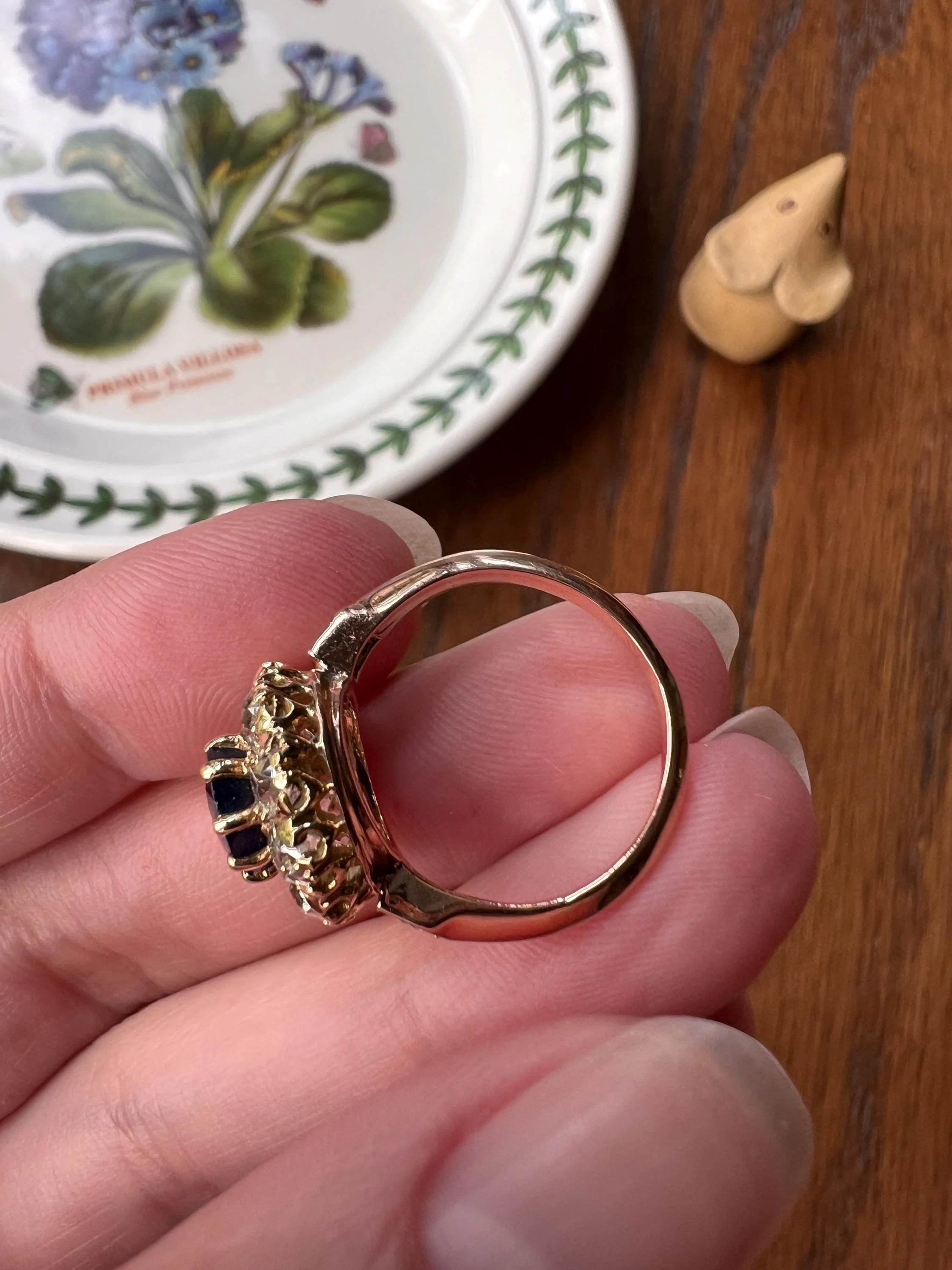 French Antique Natural Sapphire 1.7 CARAT Old Mine Cut DIAMONDS 18k Gold Halo Ring Cluster - Image 9