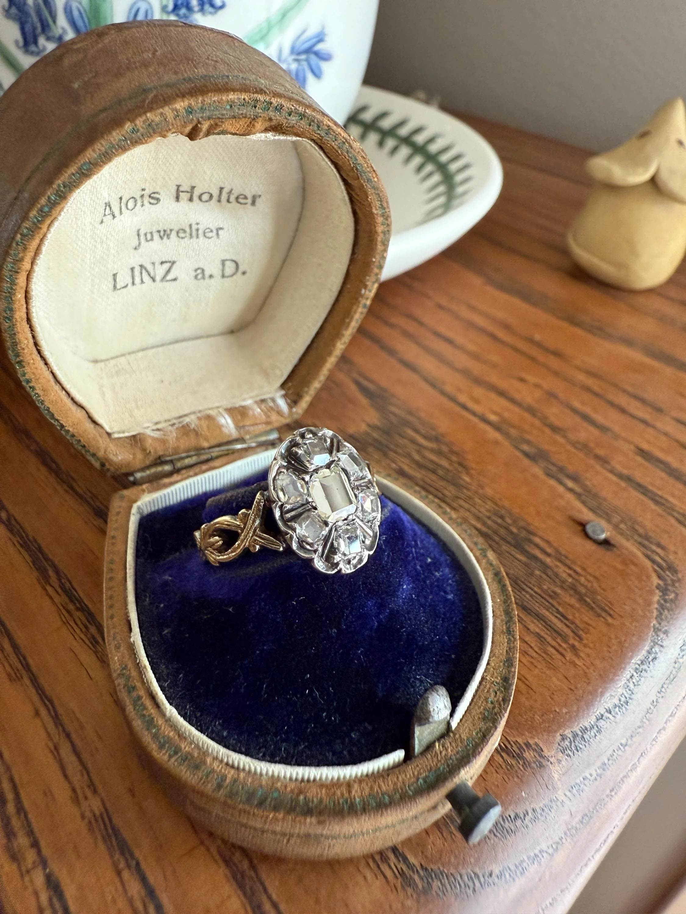 French Early Victorian Era Antique Open Back Table Cut DIAMOND Oval Cluster Ring 18k Gold Scarce Romantic Gift 1800s Ornate Band Stacker - Image 2
