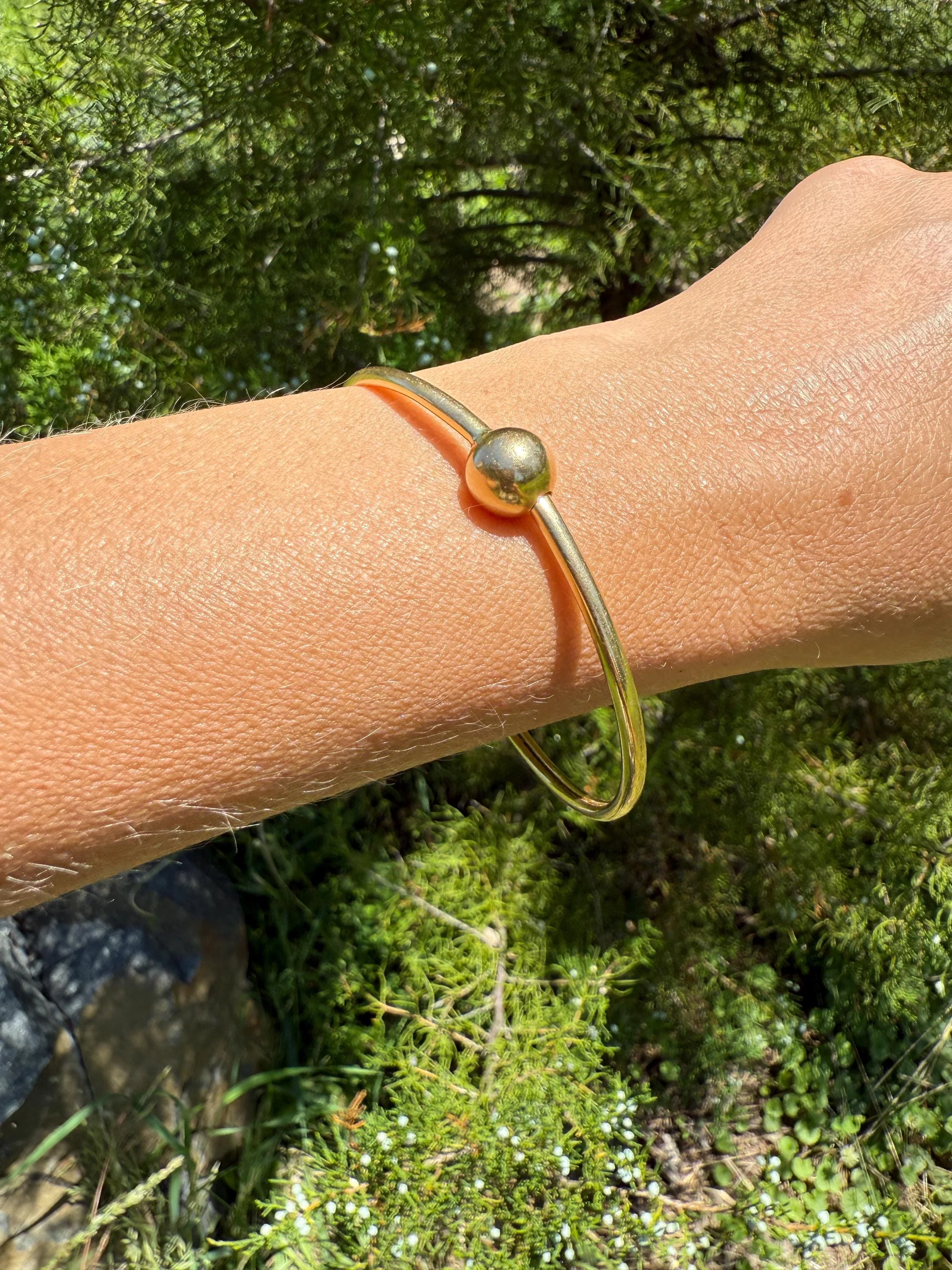 French Vintage 18k Gold BALL Rivet Sphere Tension Bangle Minimalist Wriststack Line Geometric Tube - Image 11
