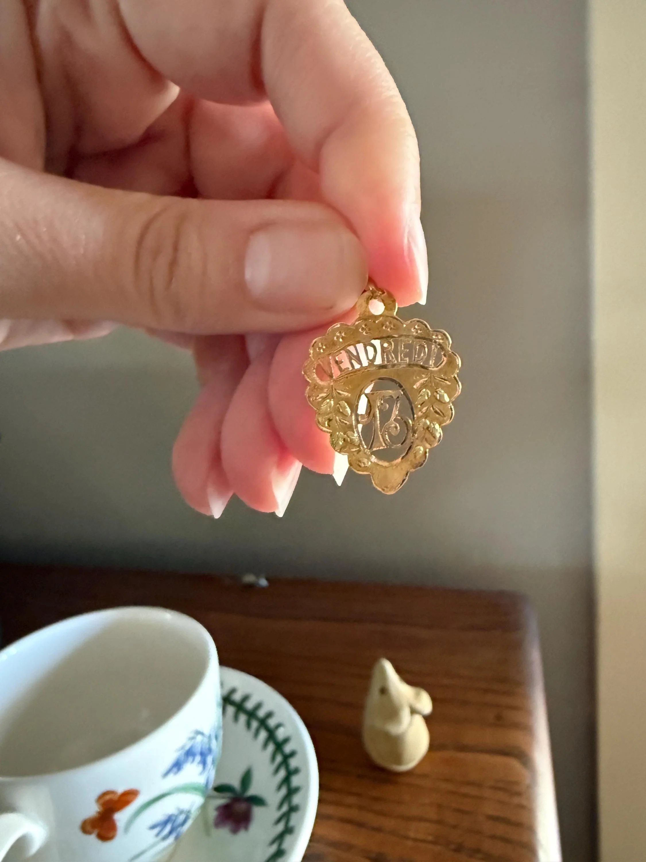 FRIDAY the Thirteenth 13th Antique French Love Medal Tricolor 18k Gold PENDANT Belle Epoque Charm Floral Lucky Gift Rose Green Figural - Image 4