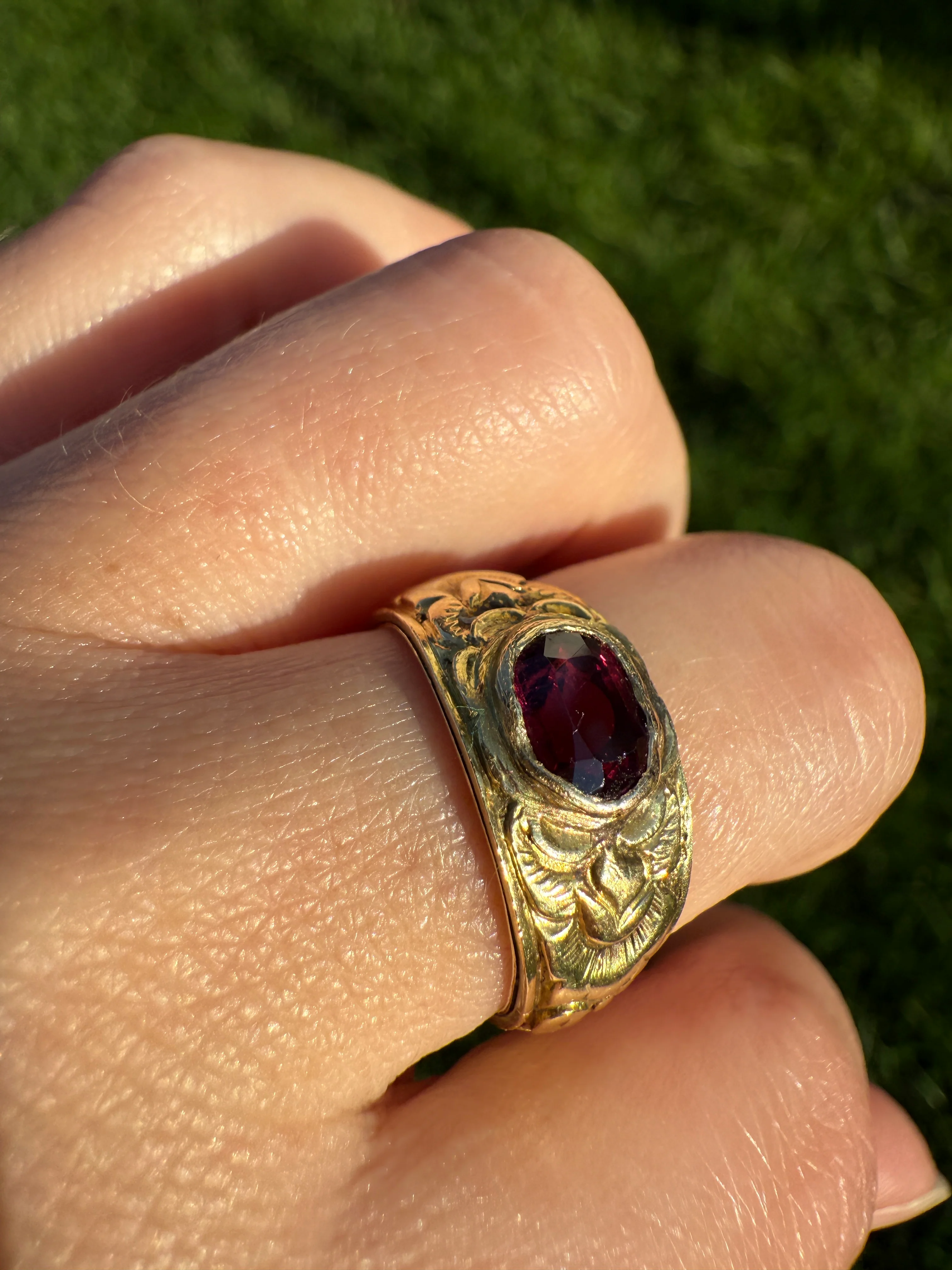 GARNET Victorian Antique Chunky FLORAL Wide Band 18k Gold Ring French Embossed Roses Purple East West Bezel Set Stacker Heavy - Image 14