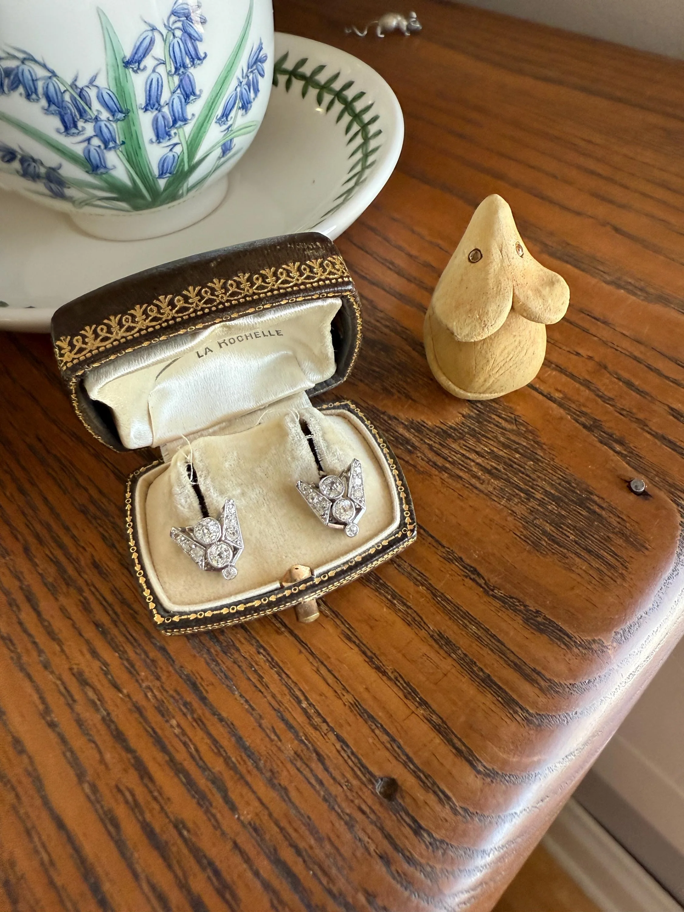 GEOMETRIC Art Deco 1 Carat Old Mine Cut Diamond 18k White Gold Stud Vintage Earrings Architectural Triangle Bezel Set Milgrain Studs - Image 15