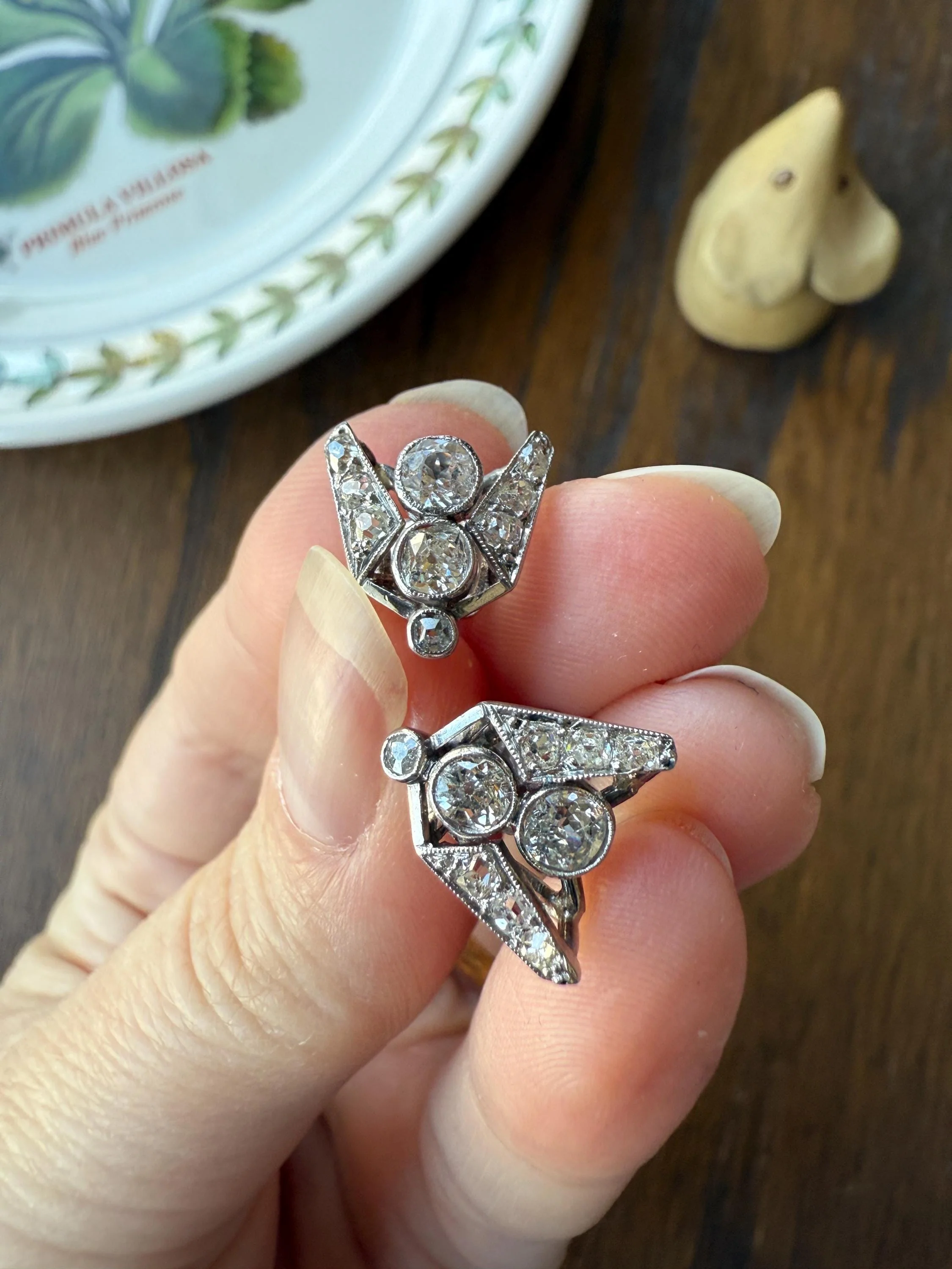 GEOMETRIC Art Deco 1 Carat Old Mine Cut Diamond 18k White Gold Stud Vintage Earrings Architectural Triangle Bezel Set Milgrain Studs - Image 4