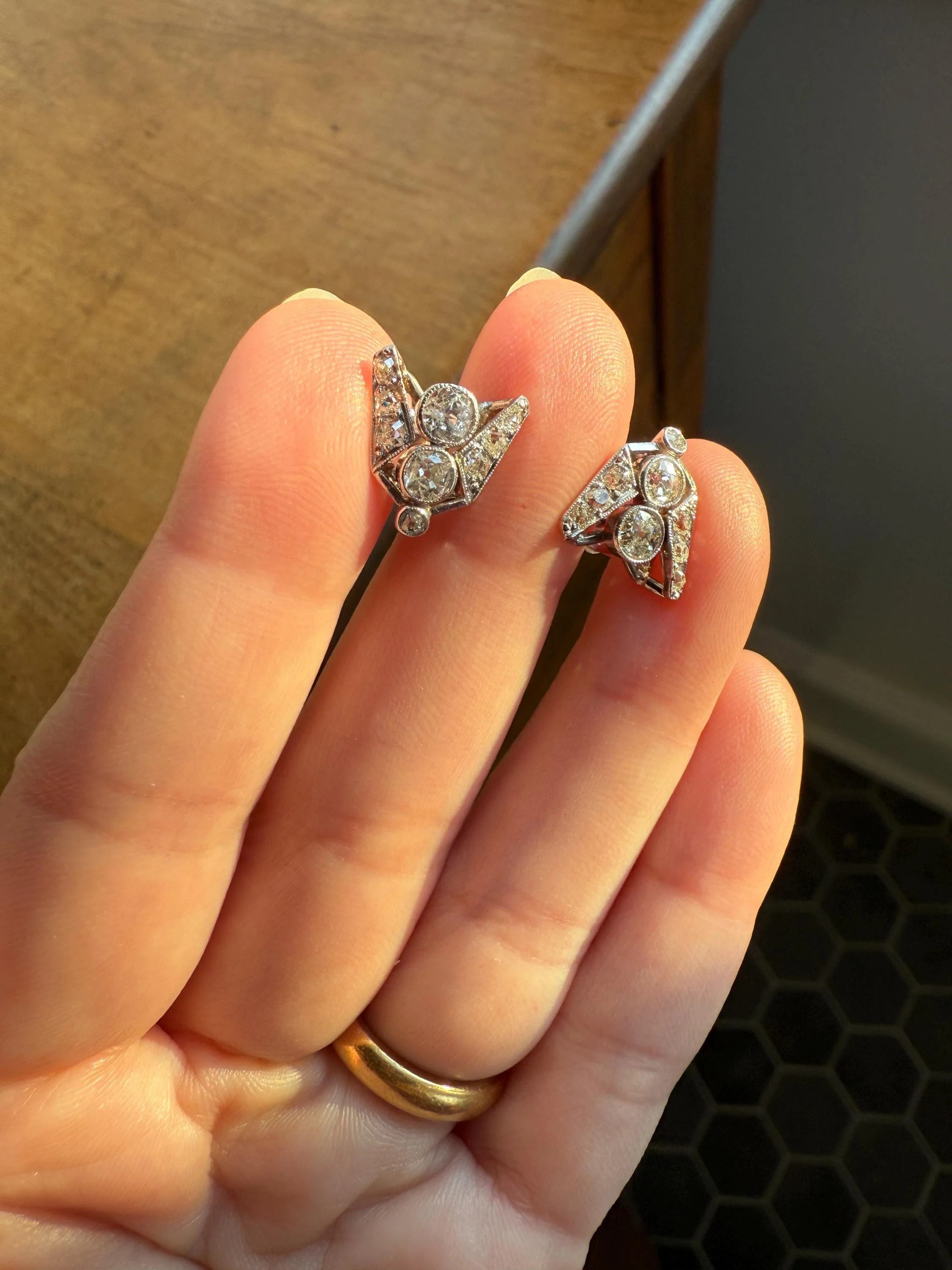 GEOMETRIC Art Deco 1 Carat Old Mine Cut Diamond 18k White Gold Stud Vintage Earrings Architectural Triangle Bezel Set Milgrain Studs - Image 5