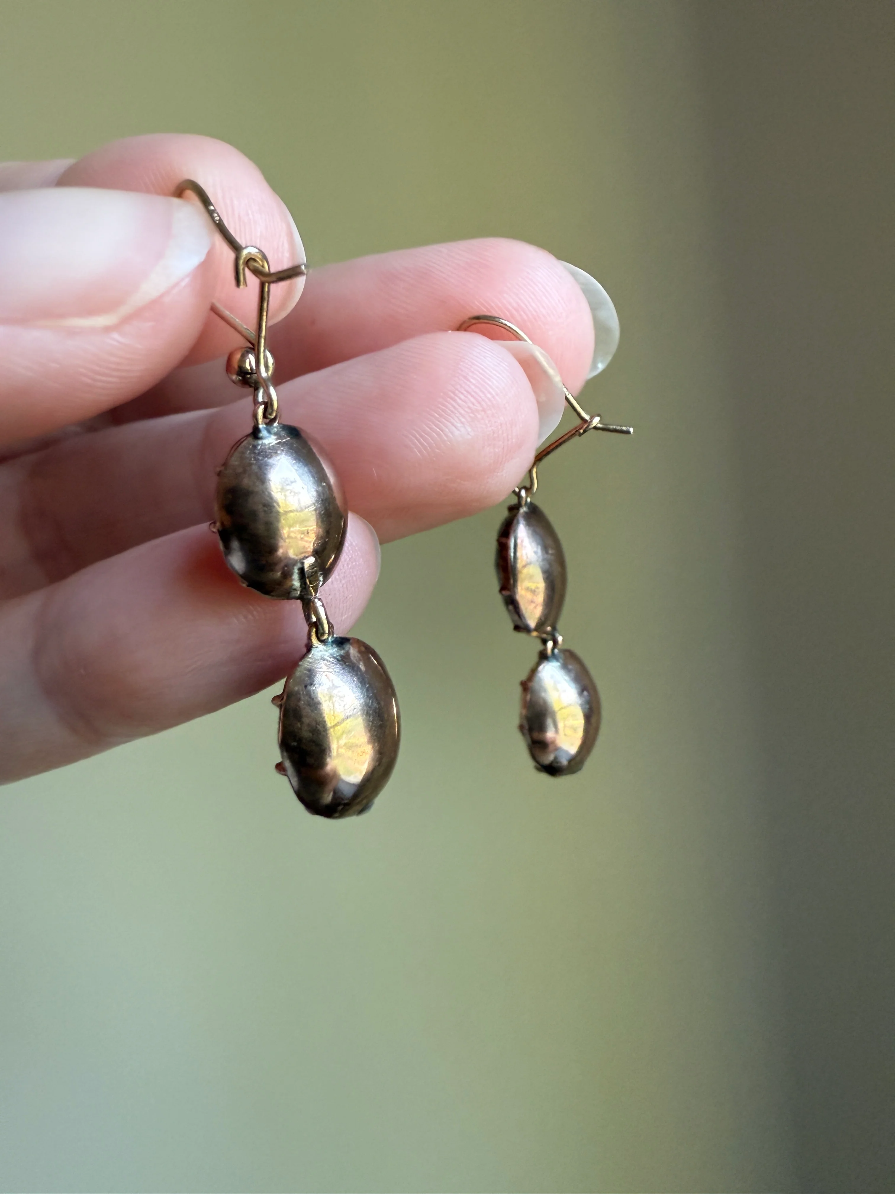 GEORGIAN Antique 10k GOLD Purple Paste Amethyst Dangle EARRINGS Domed Foil Backed Violet - Image 12