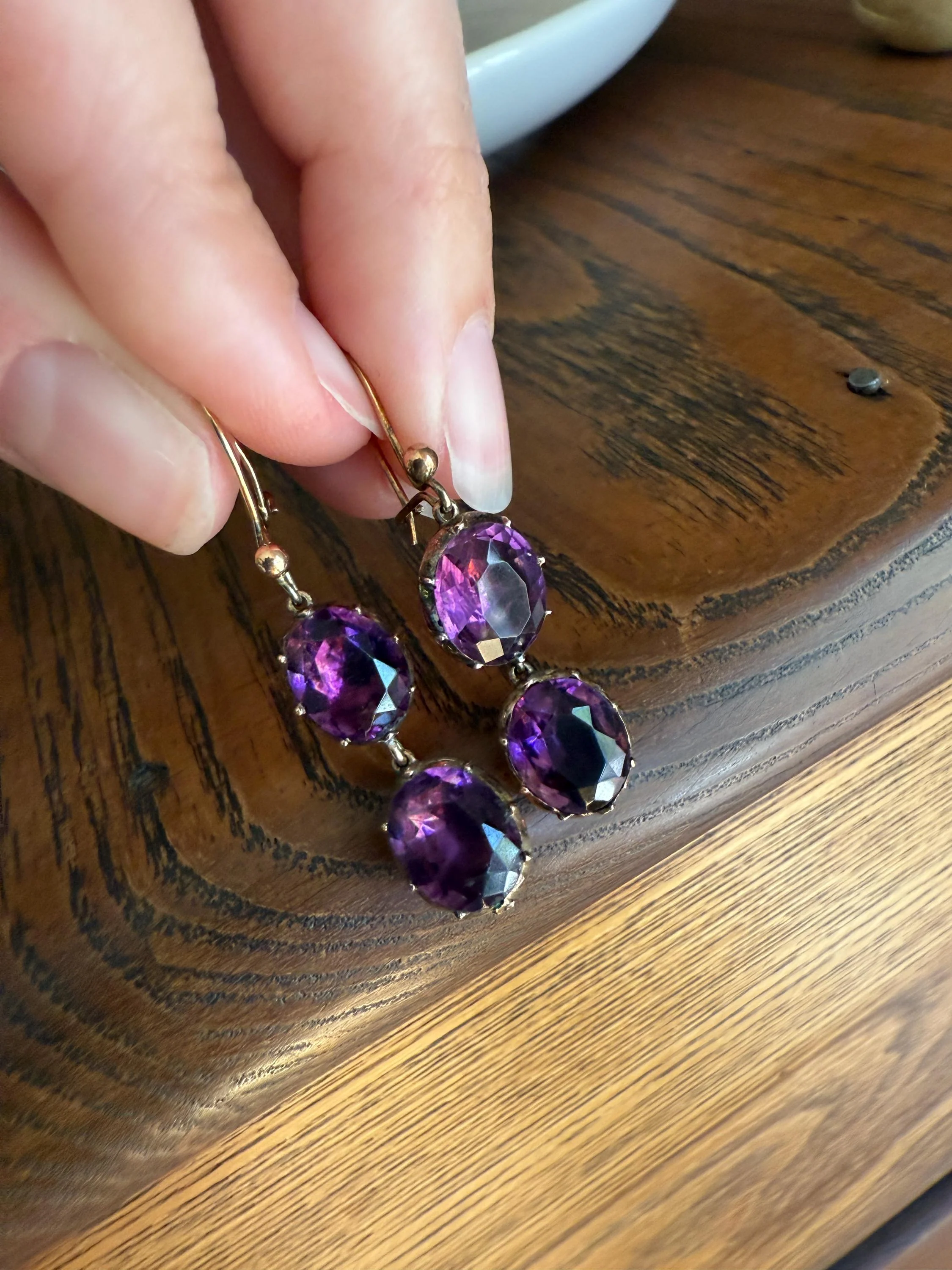 GEORGIAN Antique 10k GOLD Purple Paste Amethyst Dangle EARRINGS Domed Foil Backed Violet - Image 3
