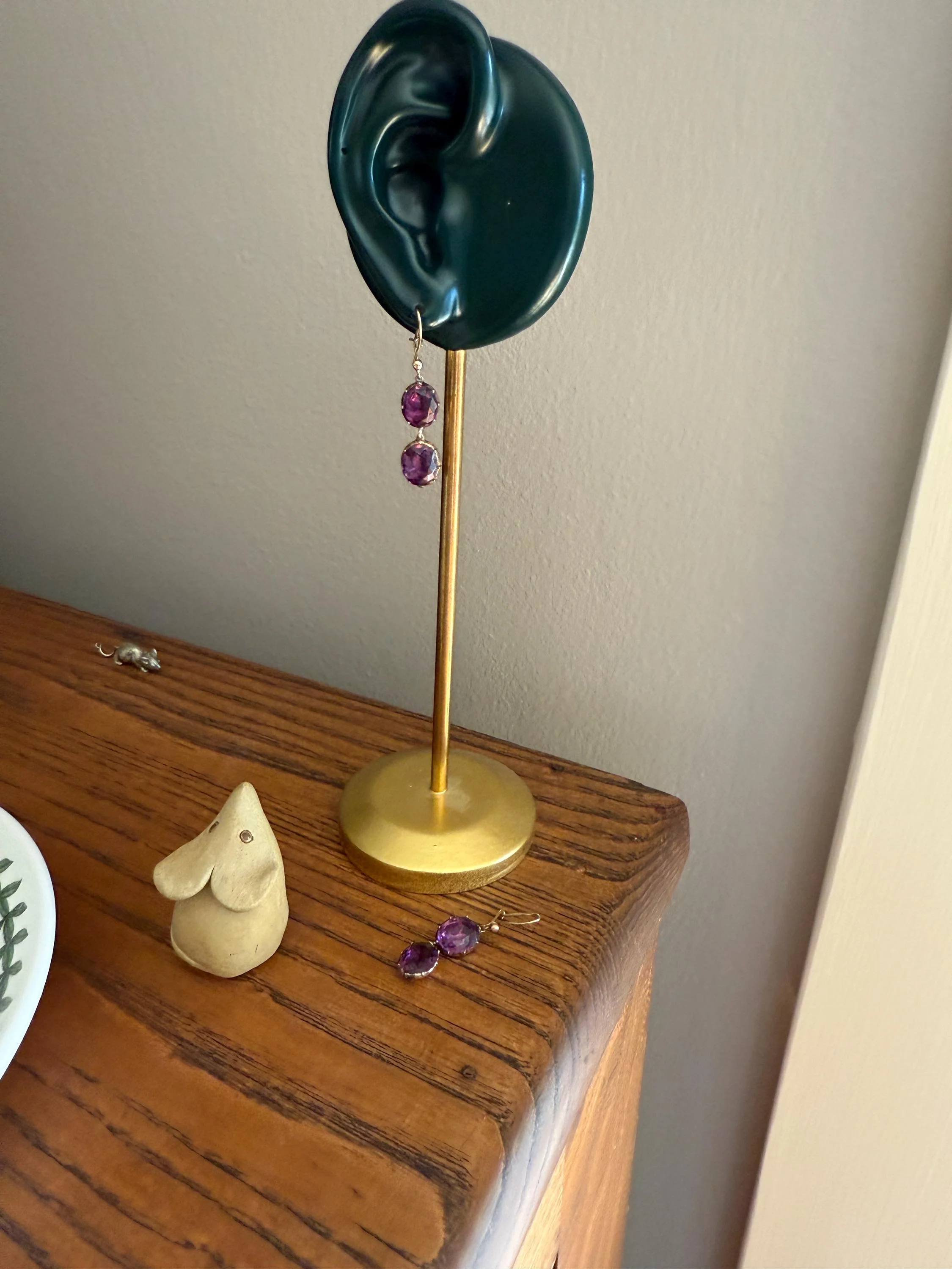 GEORGIAN Antique 10k GOLD Purple Paste Amethyst Dangle EARRINGS Domed Foil Backed Violet - Image 4