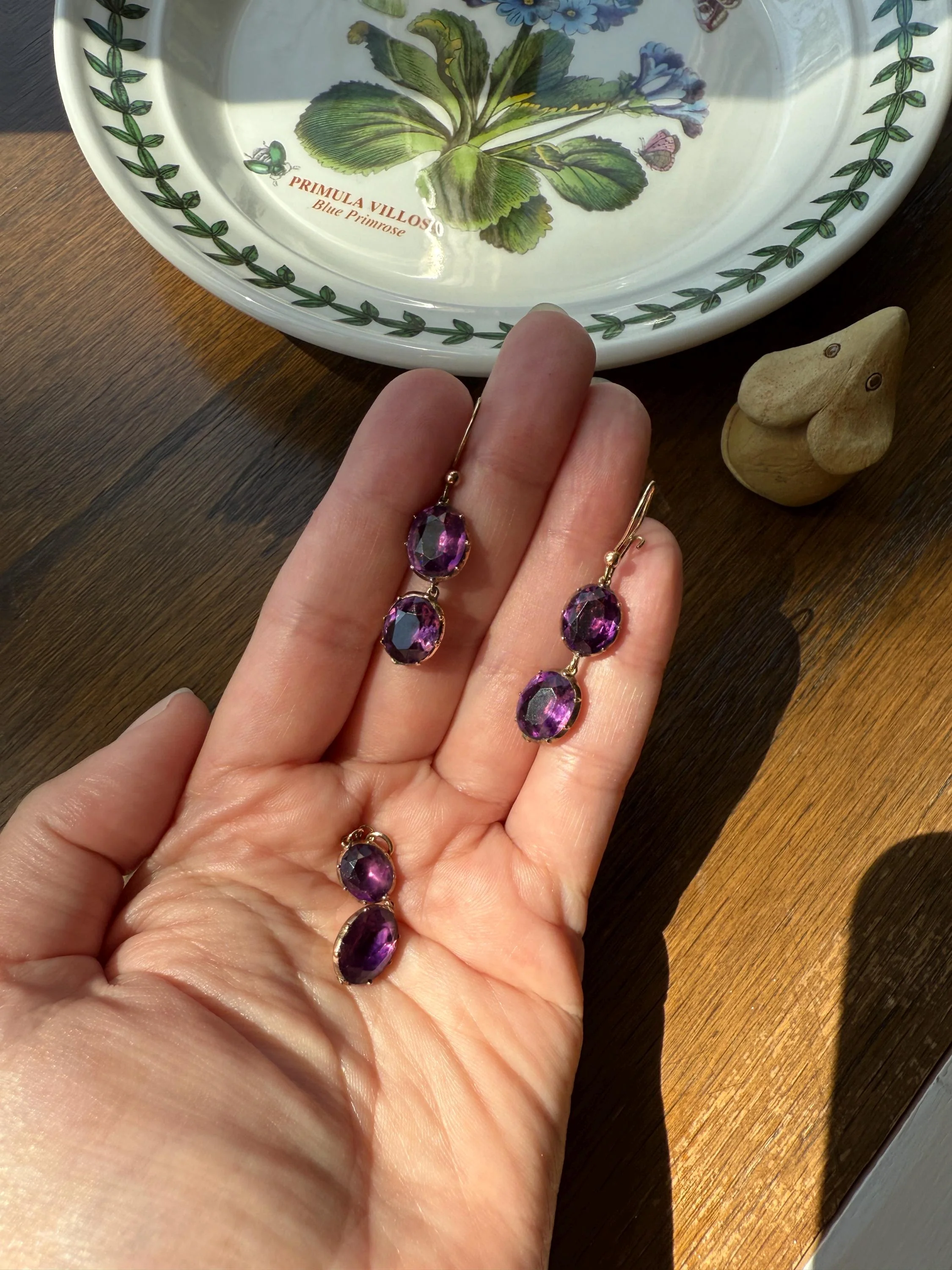 GEORGIAN Antique 10k GOLD Purple Paste Amethyst Dangle EARRINGS Domed Foil Backed Violet - Image 5