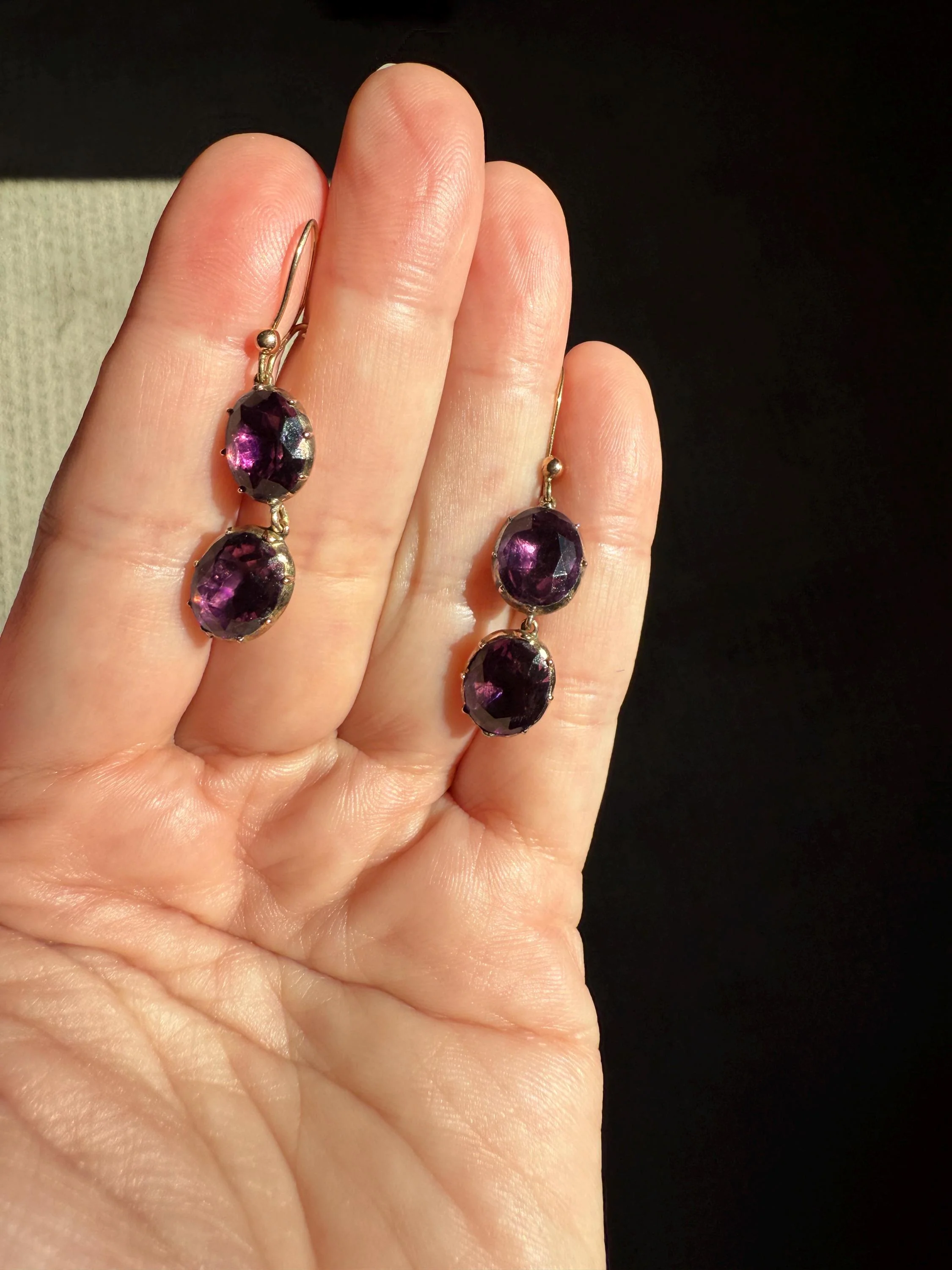 GEORGIAN Antique 10k GOLD Purple Paste Amethyst Dangle EARRINGS Domed Foil Backed Violet - Image 6