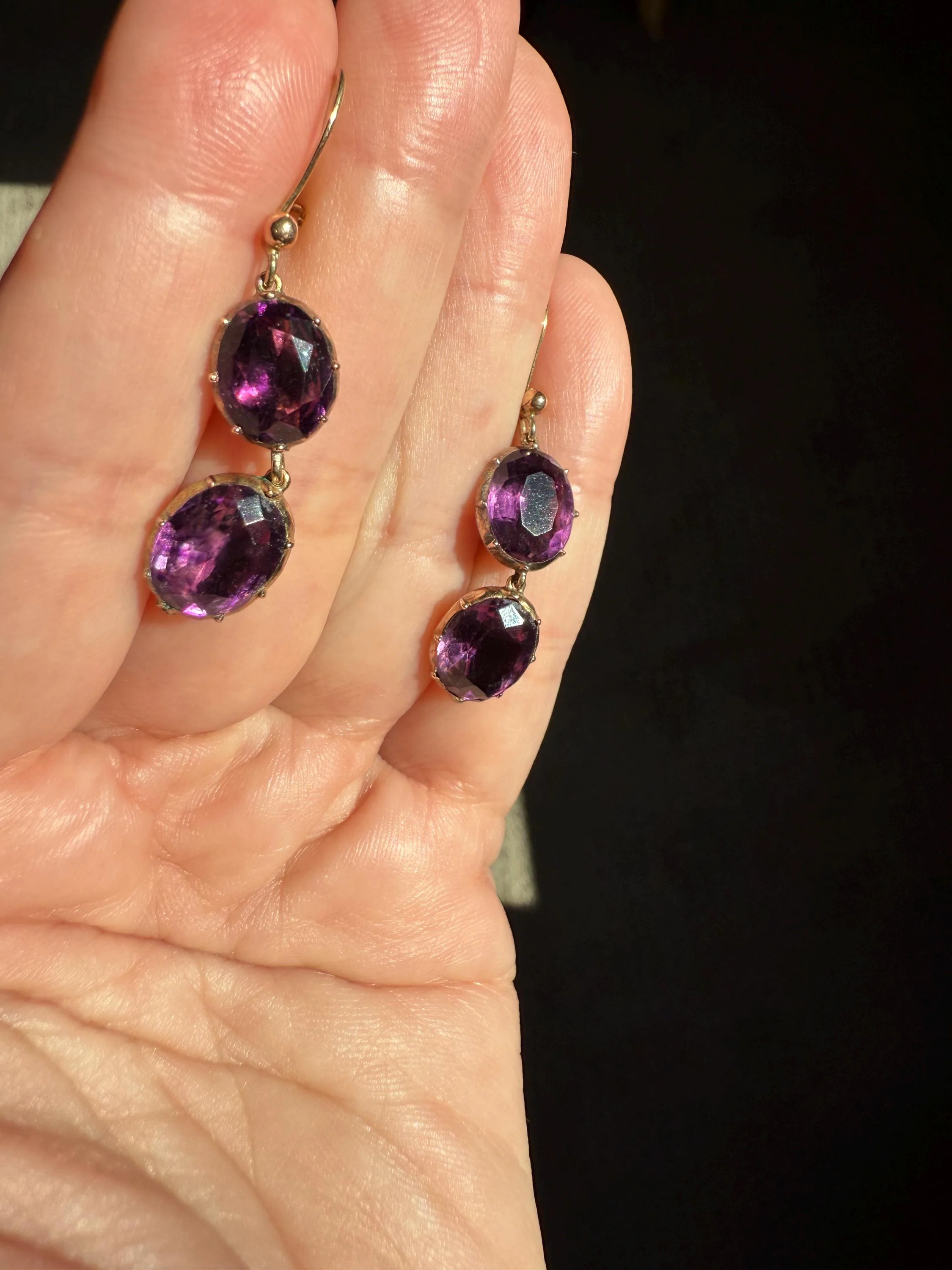 GEORGIAN Antique 10k GOLD Purple Paste Amethyst Dangle EARRINGS Domed Foil Backed Violet - Image 9