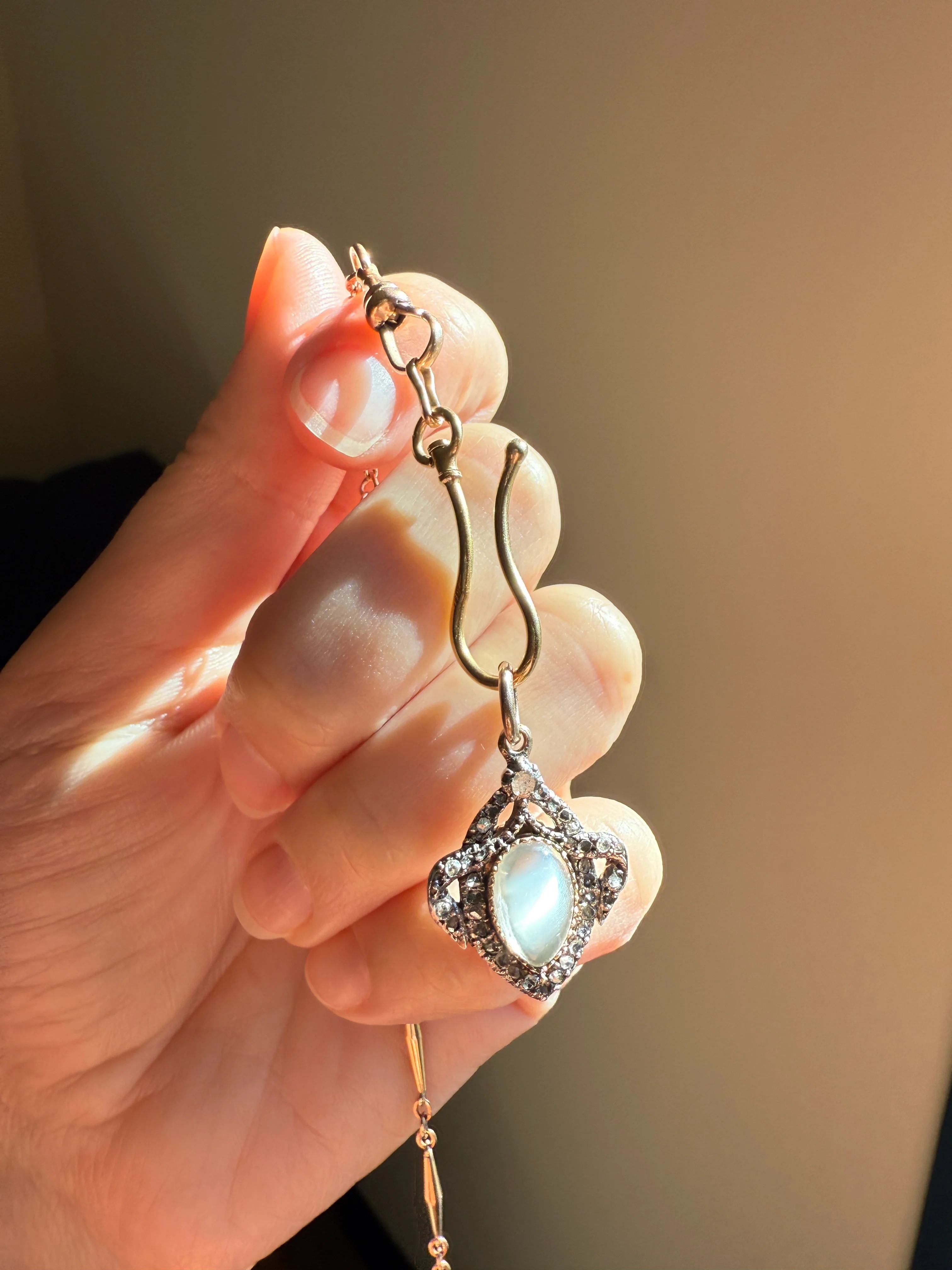 GEORGIAN Antique Bowed HEART Garland Halo Locket Back Pendant 10k Gold Silver Moonstone Rose Cut DIAMOND Magnifier Gift Figural - Image 16