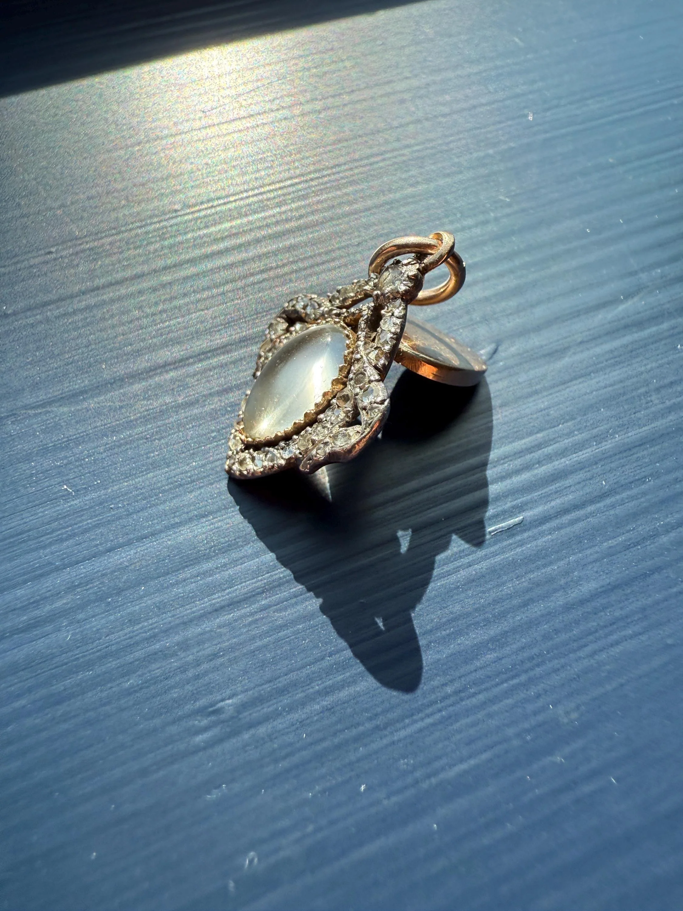 GEORGIAN Antique Bowed HEART Garland Halo Locket Back Pendant 10k Gold Silver Moonstone Rose Cut DIAMOND Magnifier Gift Figural - Image 2
