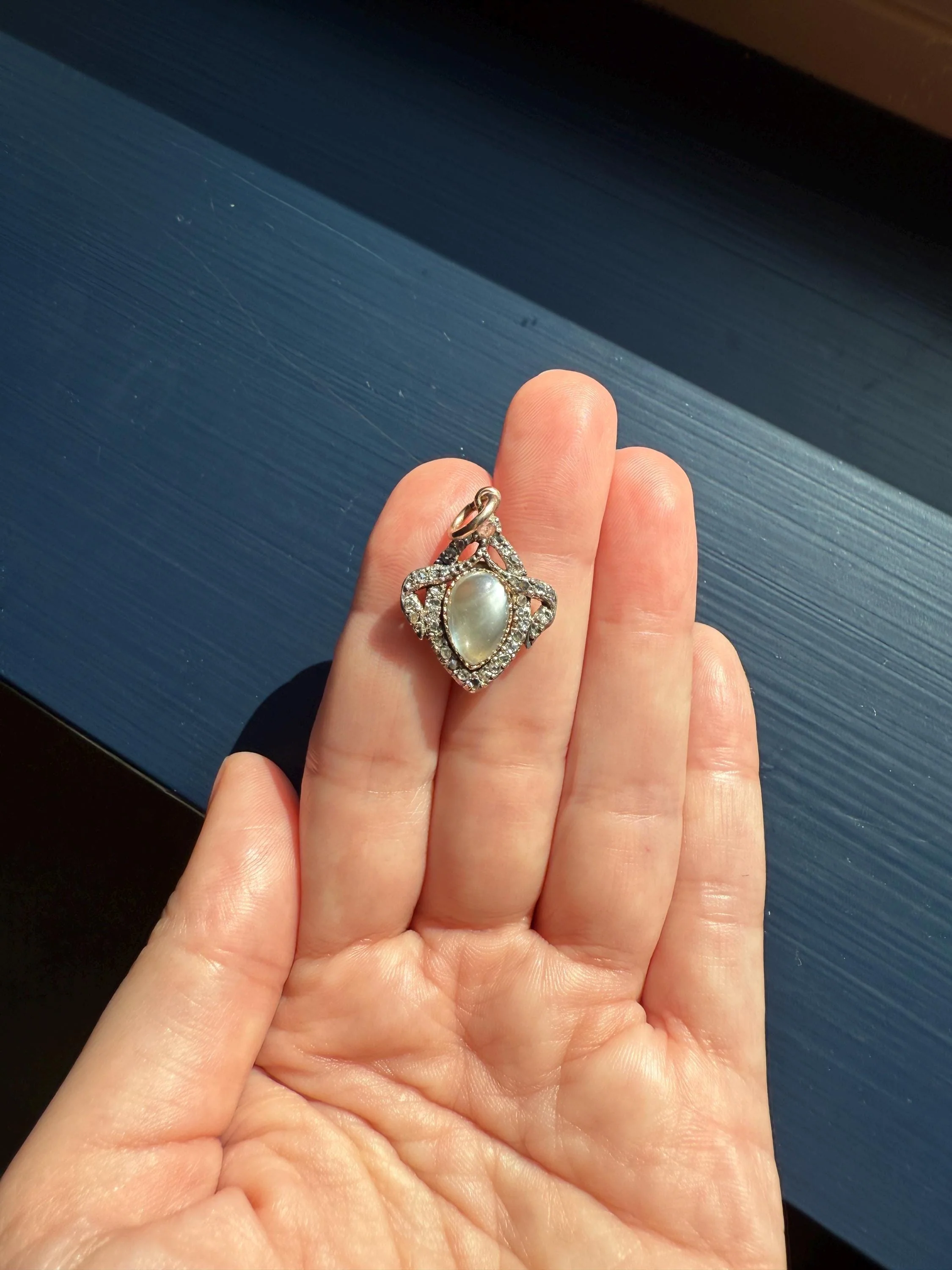 GEORGIAN Antique Bowed HEART Garland Halo Locket Back Pendant 10k Gold Silver Moonstone Rose Cut DIAMOND Magnifier Gift Figural - Image 5