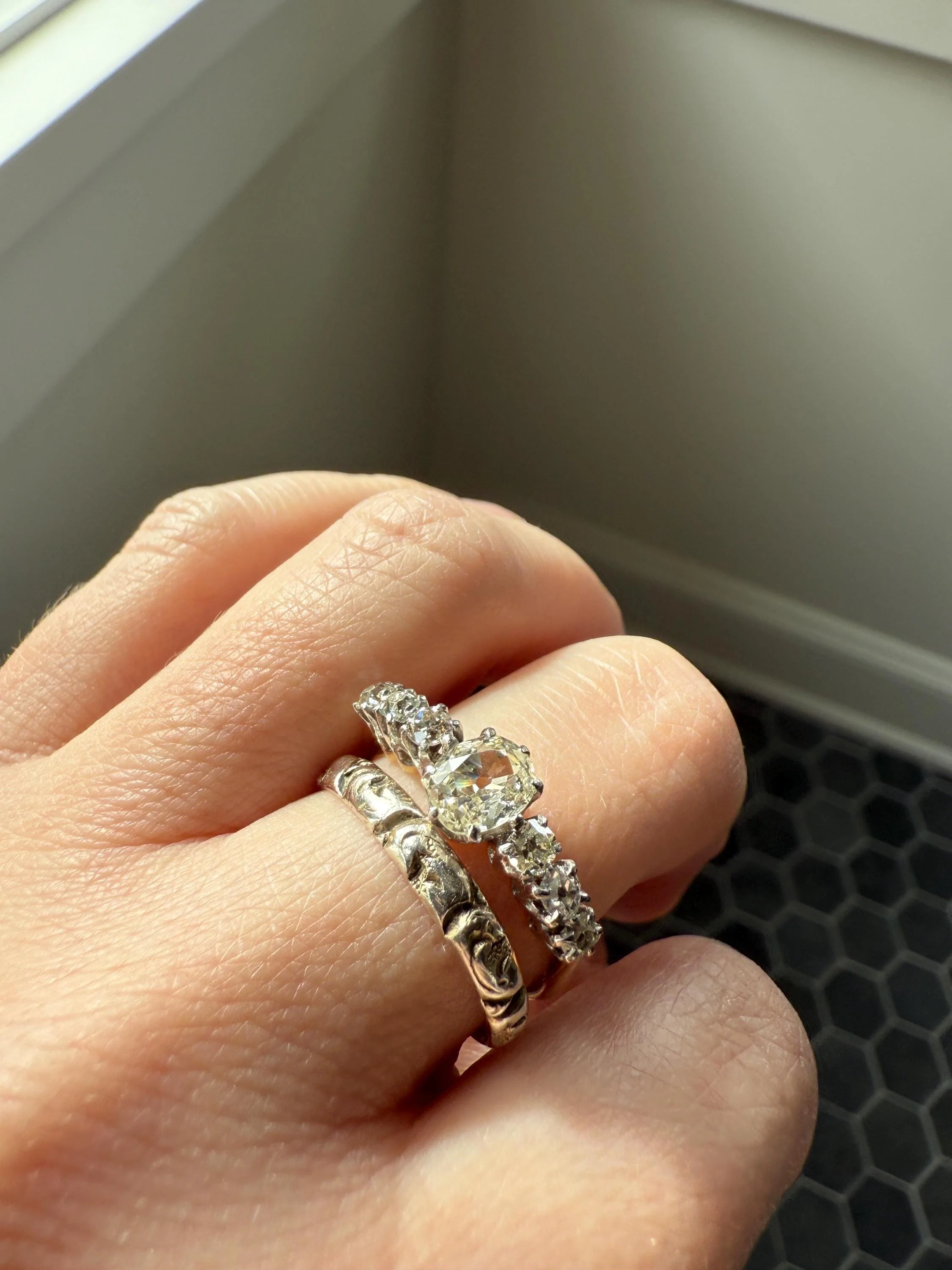 Georgian Era Antique 200 Year Old Gilt Sterling Silver Floral Chased Skinny Wedding Band Stacker Ring - Image 7