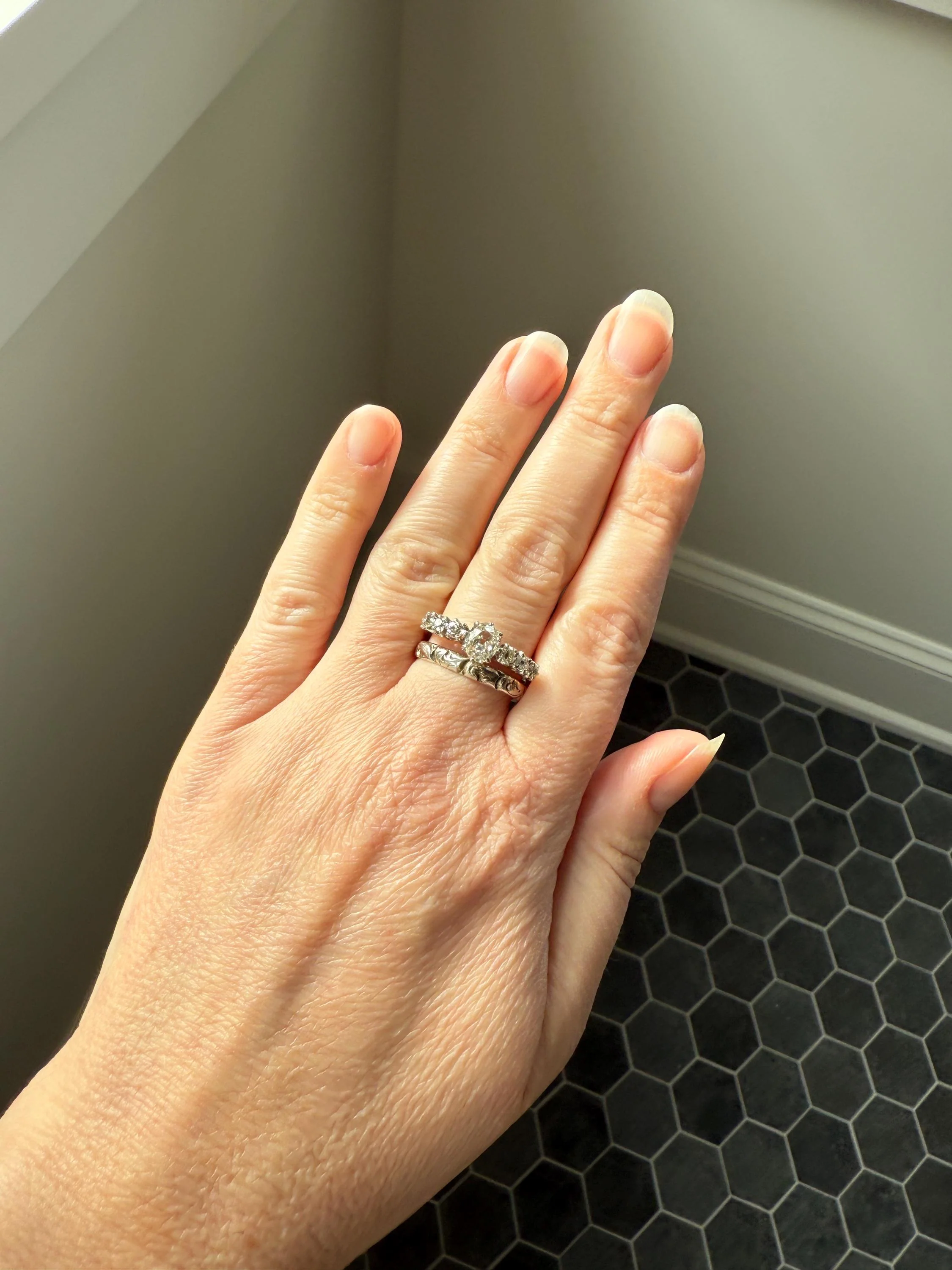 Georgian Era Antique 200 Year Old Gilt Sterling Silver Floral Chased Skinny Wedding Band Stacker Ring - Image 9