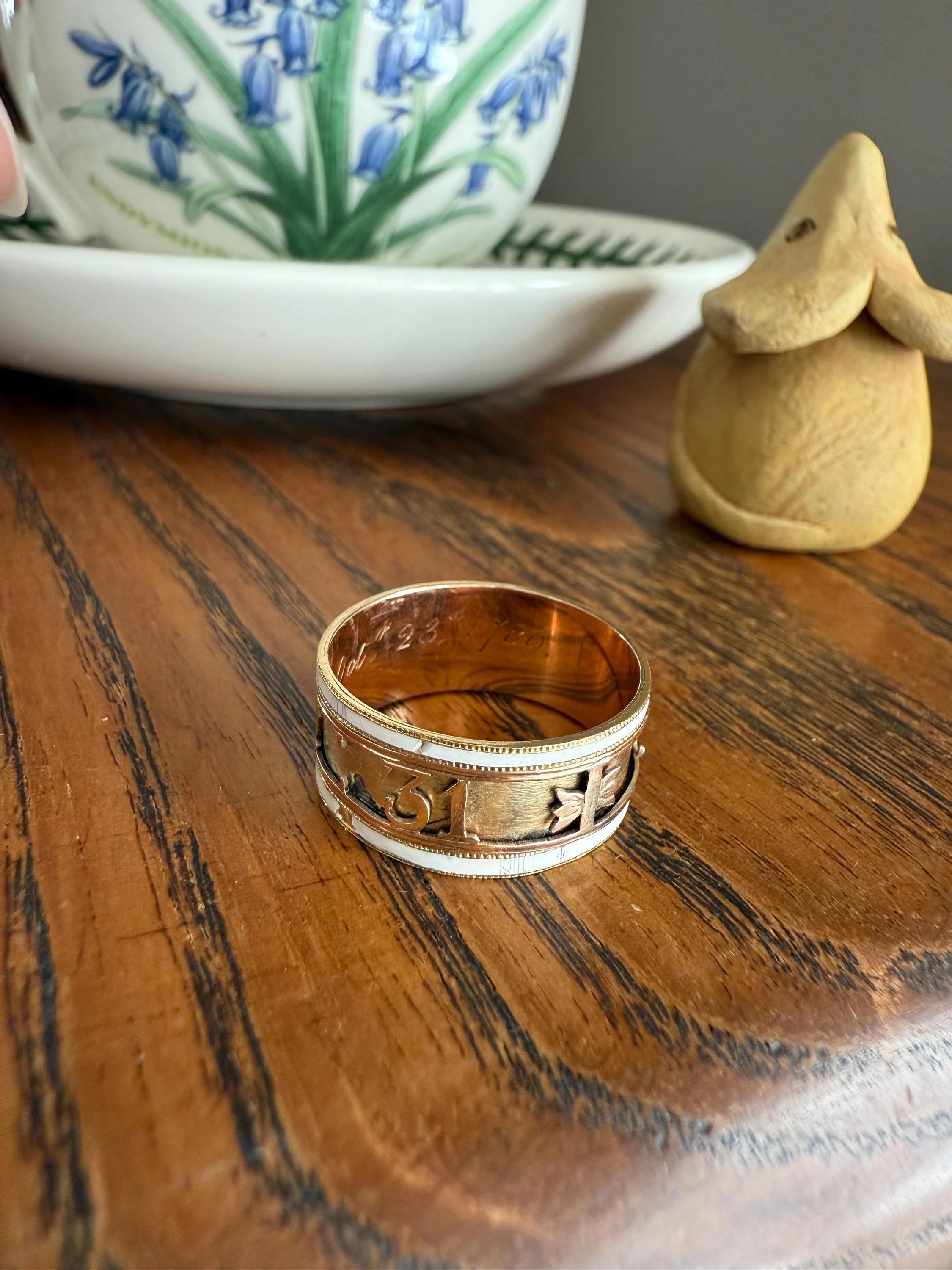 Georgian Era Dated 1789 Cigar Band Mourning Ring White Enamel 14k Gold Engraved "Died at Semlin" Historical Militaria Military Significance - Image 15