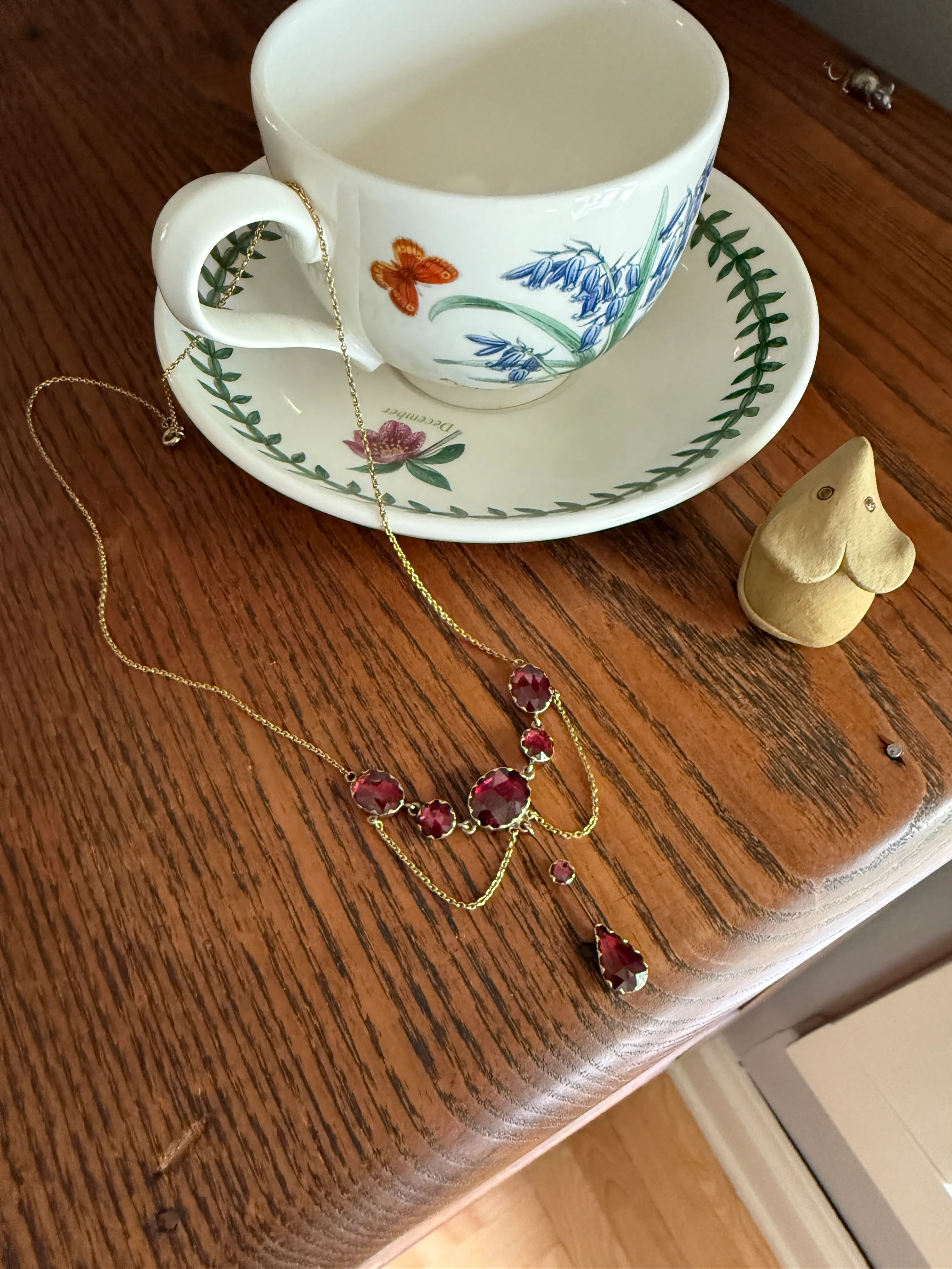 Gorgeous French PERPIGNAN GARNET Festoon NECKLACE Drapery Chain 18k Gold Bezel Set Rose Cut Closed Back Almandine Glowing Raspberry Wine - Image 12