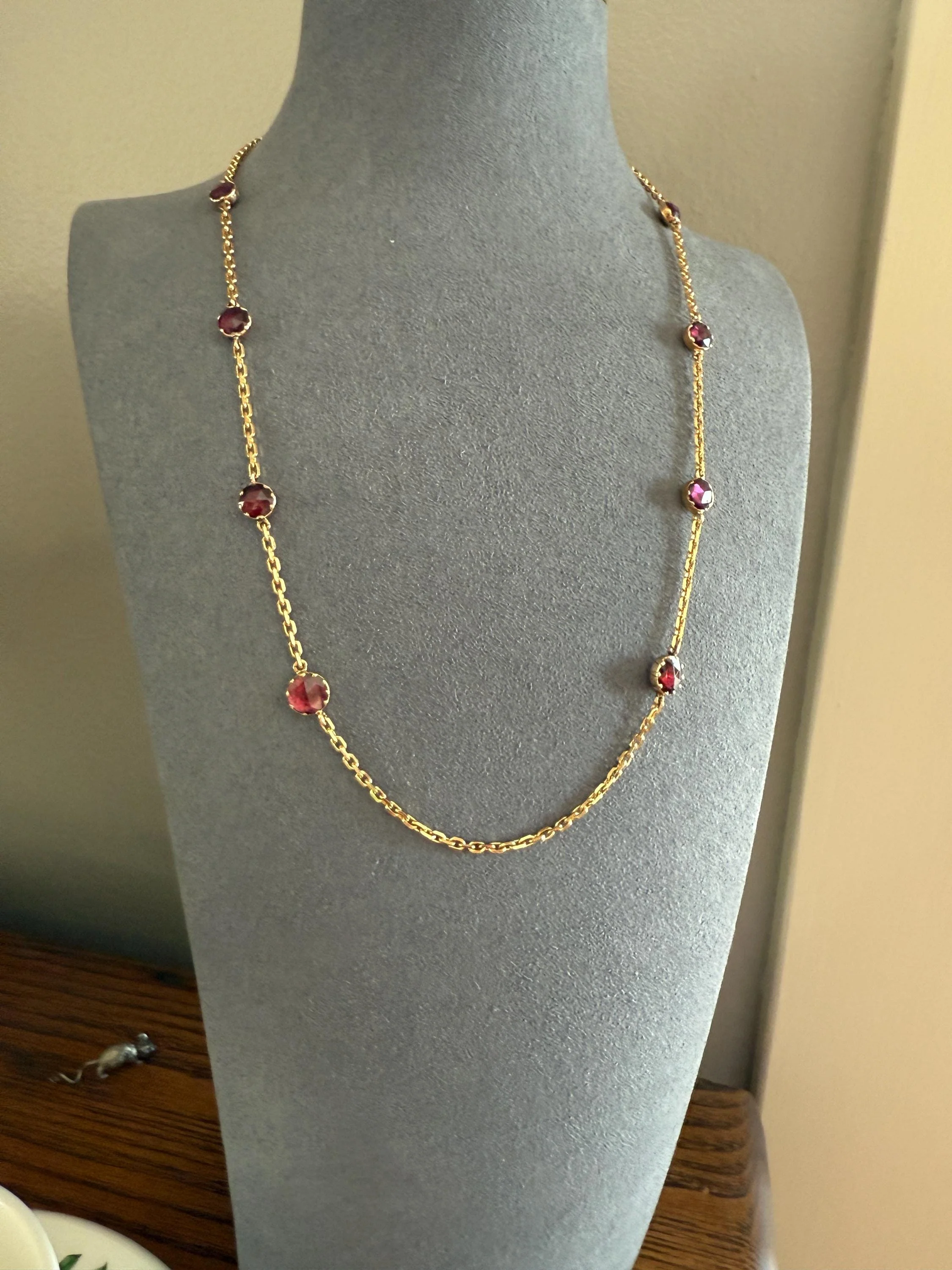 Gorgeous Perpignan GARNET Station Chain Necklace 18k Gold Bezel Set Pendants Rose Cut Closed Back Almandine Glowing Rare Pendant Holder - Image 2