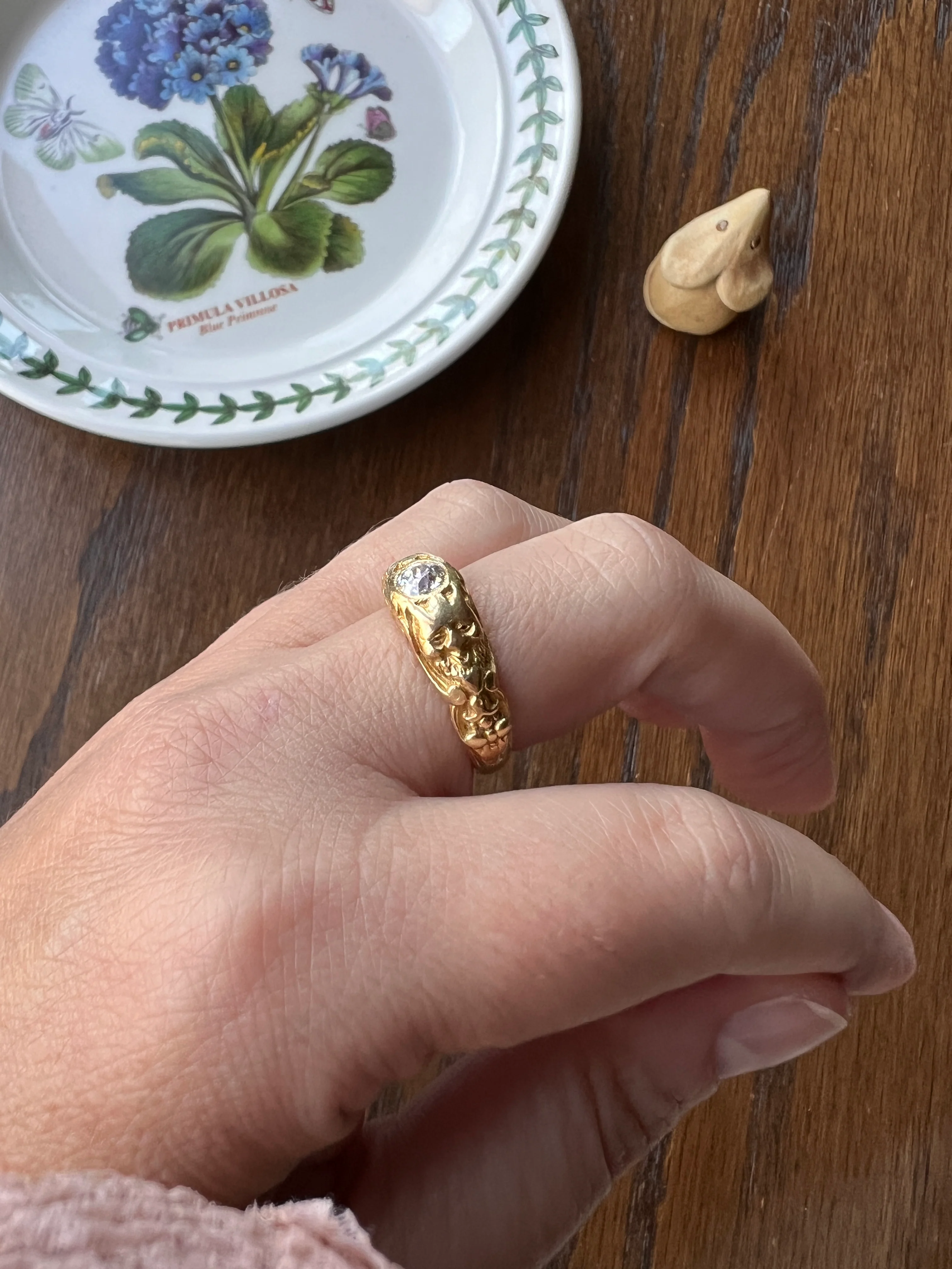 Handsome DEVIL Antique Old Mine Cut DIAMOND Ring 8g 18k Gold FACES Chunky Ring French Art Nouveau Figural 3D - Image 12