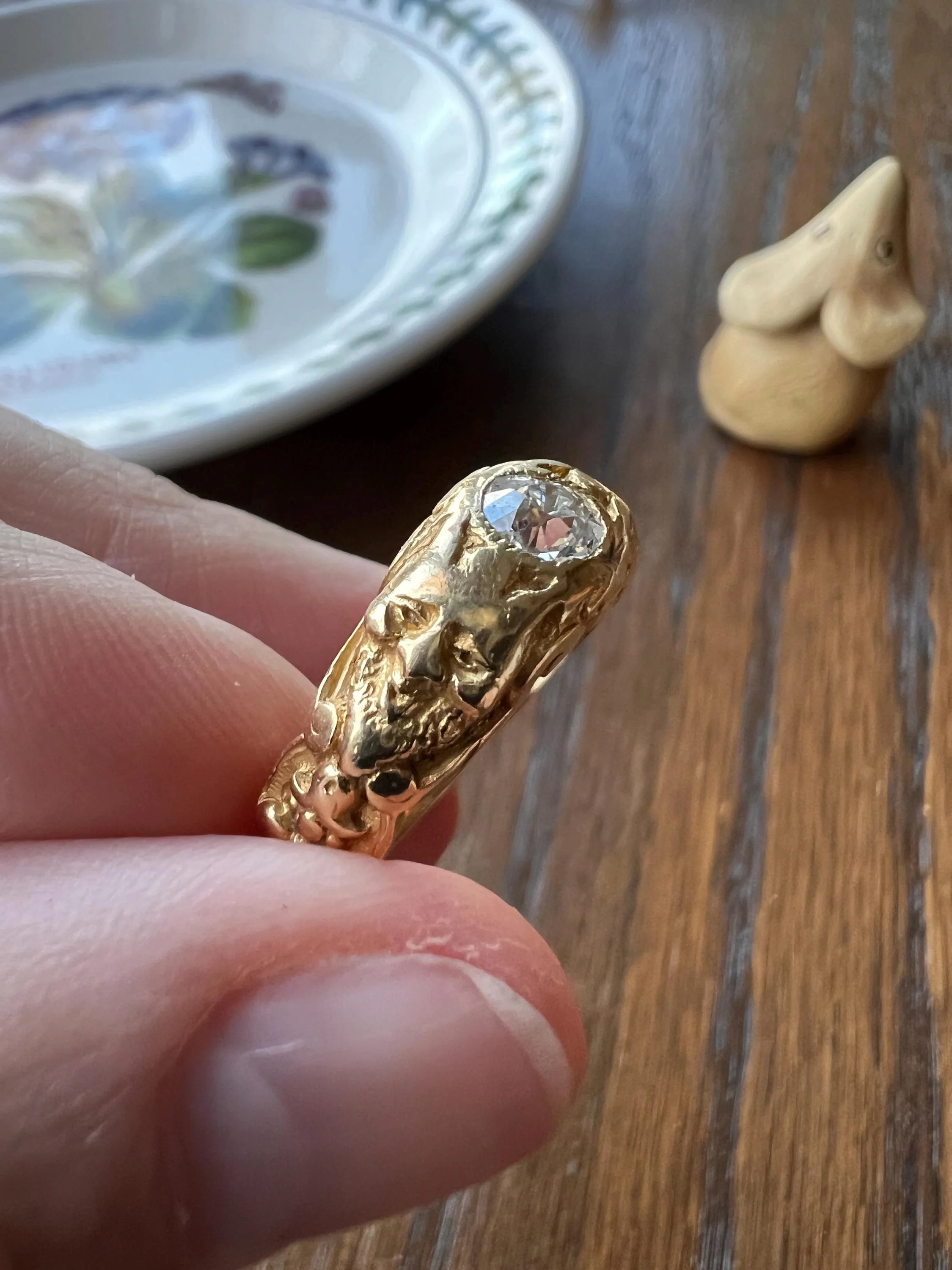 Handsome DEVIL Antique Old Mine Cut DIAMOND Ring 8g 18k Gold FACES Chunky Ring French Art Nouveau Figural 3D - Image 5