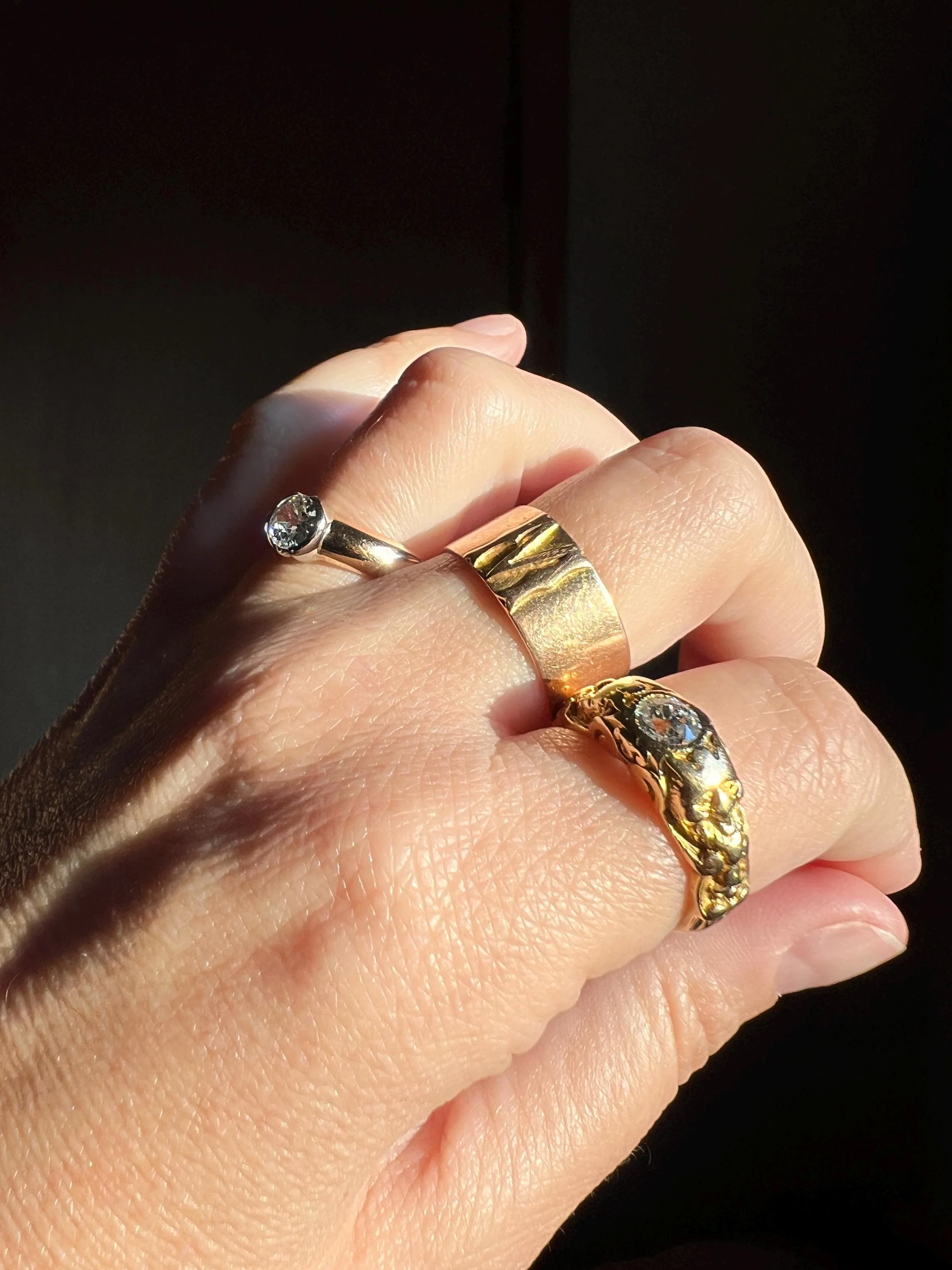 Handsome DEVIL Antique Old Mine Cut DIAMOND Ring 8g 18k Gold FACES Chunky Ring French Art Nouveau Figural 3D - Image 8