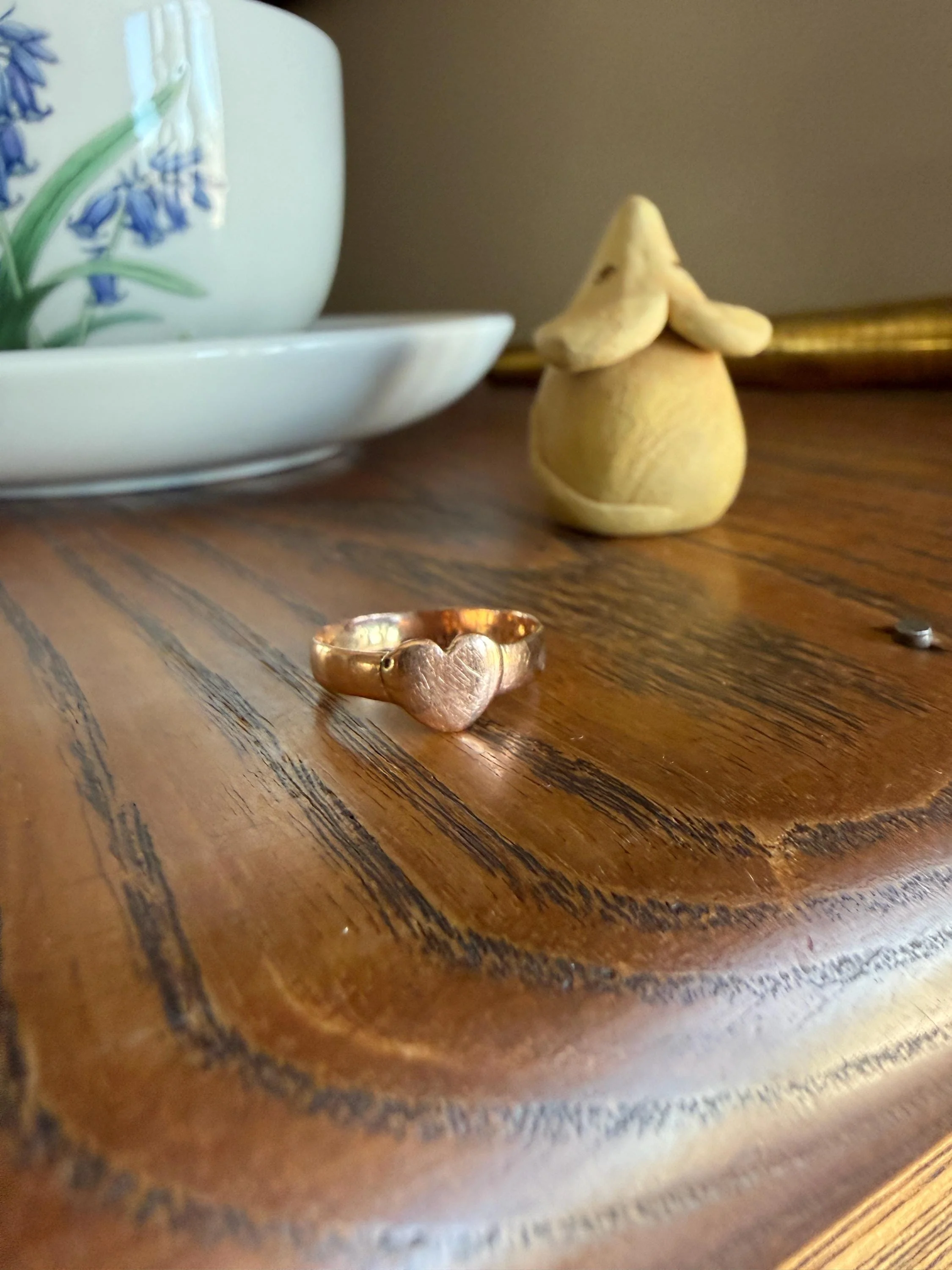 HEART Antique Victorian Rose Gold Stacker Band 10k Gold Ring Figural Stacker Minimalist - Image 6