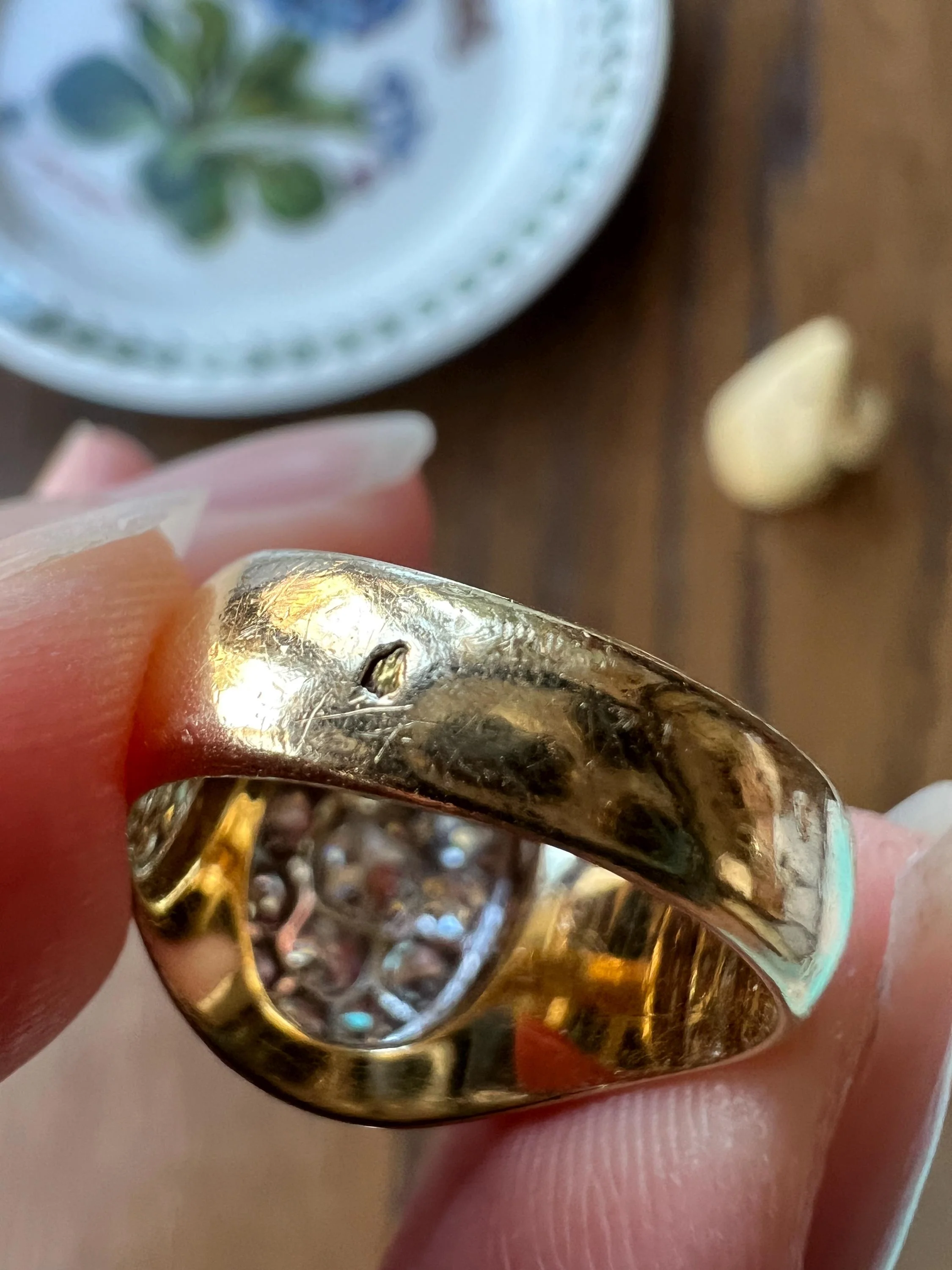 HEAVY 12g 18k Gold Antique CHUNKY Wide Band 1.6 CARAT Old Mine Cut DiAMONDS Ring French Cobblestone Cluster Ring Domed Oval Signet - Image 9
