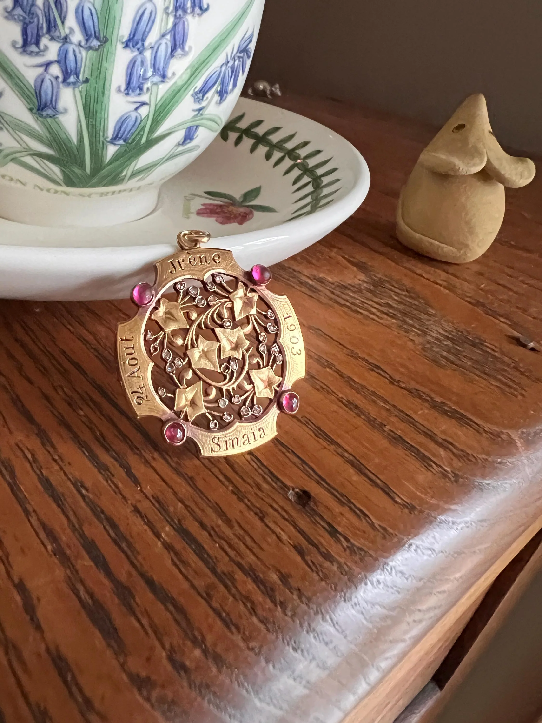 HEAVY Antique DATED 1903 IVY Rose Cut Diamond Ruby Figural Pendant Exceptional French Medallion 9g 18k Gold Solid - Image 4