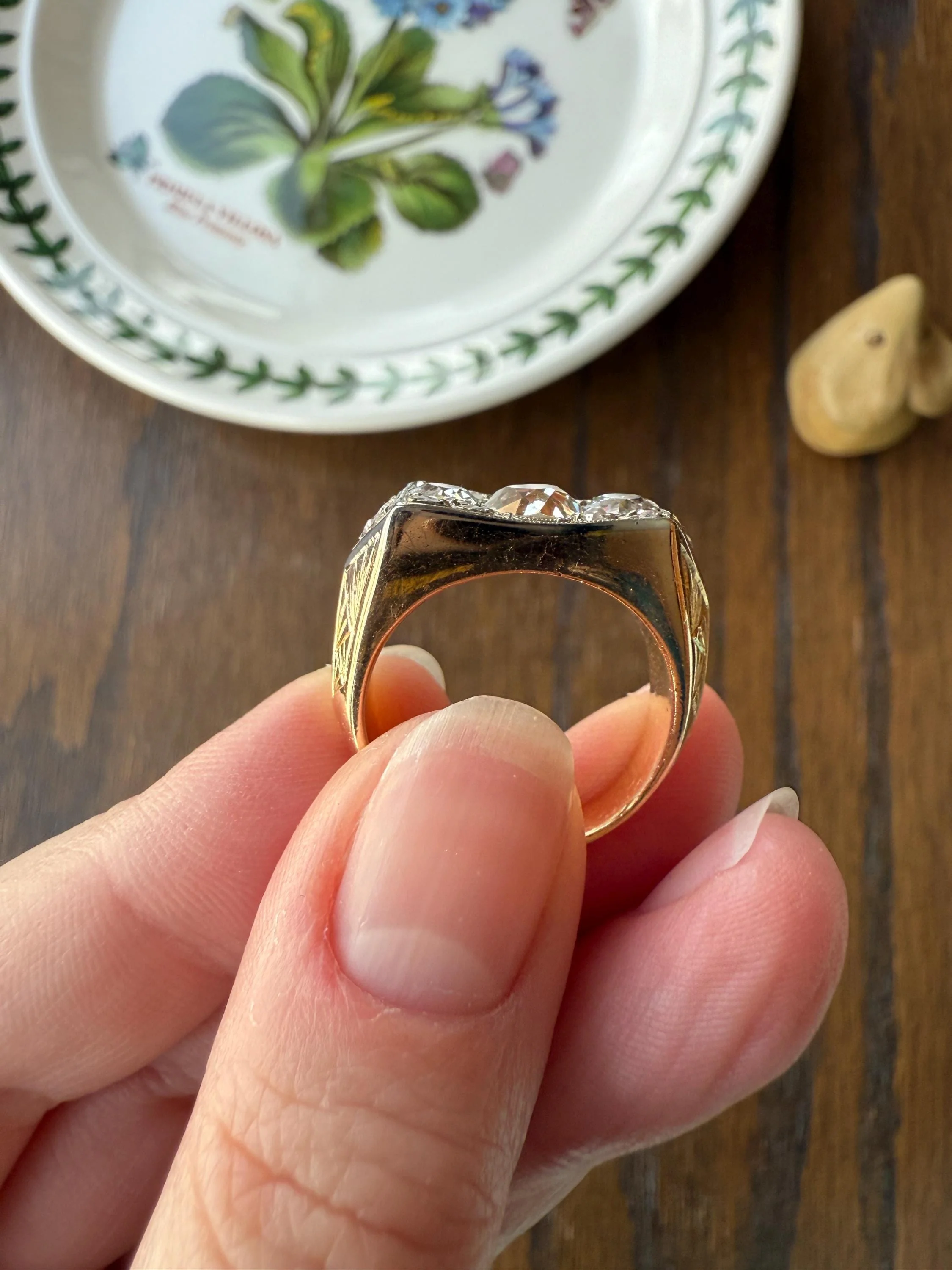 HEAVY French Antique 2 CARATS Old Mine Cut DIAMOND Chunky Tank Ring 14.6g 18k Gold Engraved Flared Geometric Rectangular Art Deco Omc - Image 11