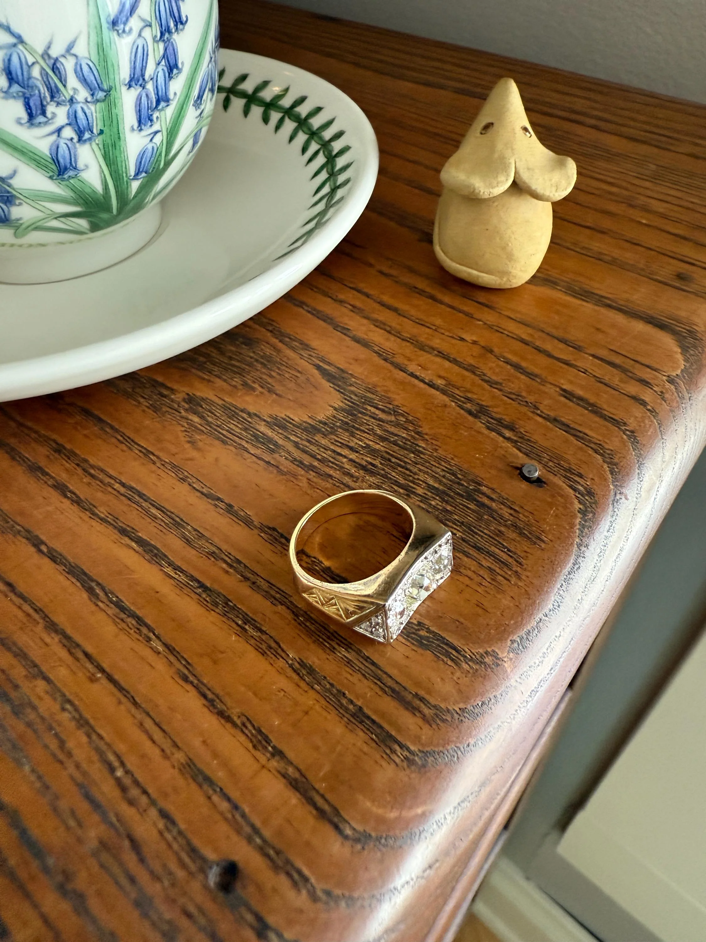 HEAVY French Antique 2 CARATS Old Mine Cut DIAMOND Chunky Tank Ring 14.6g 18k Gold Engraved Flared Geometric Rectangular Art Deco Omc - Image 16