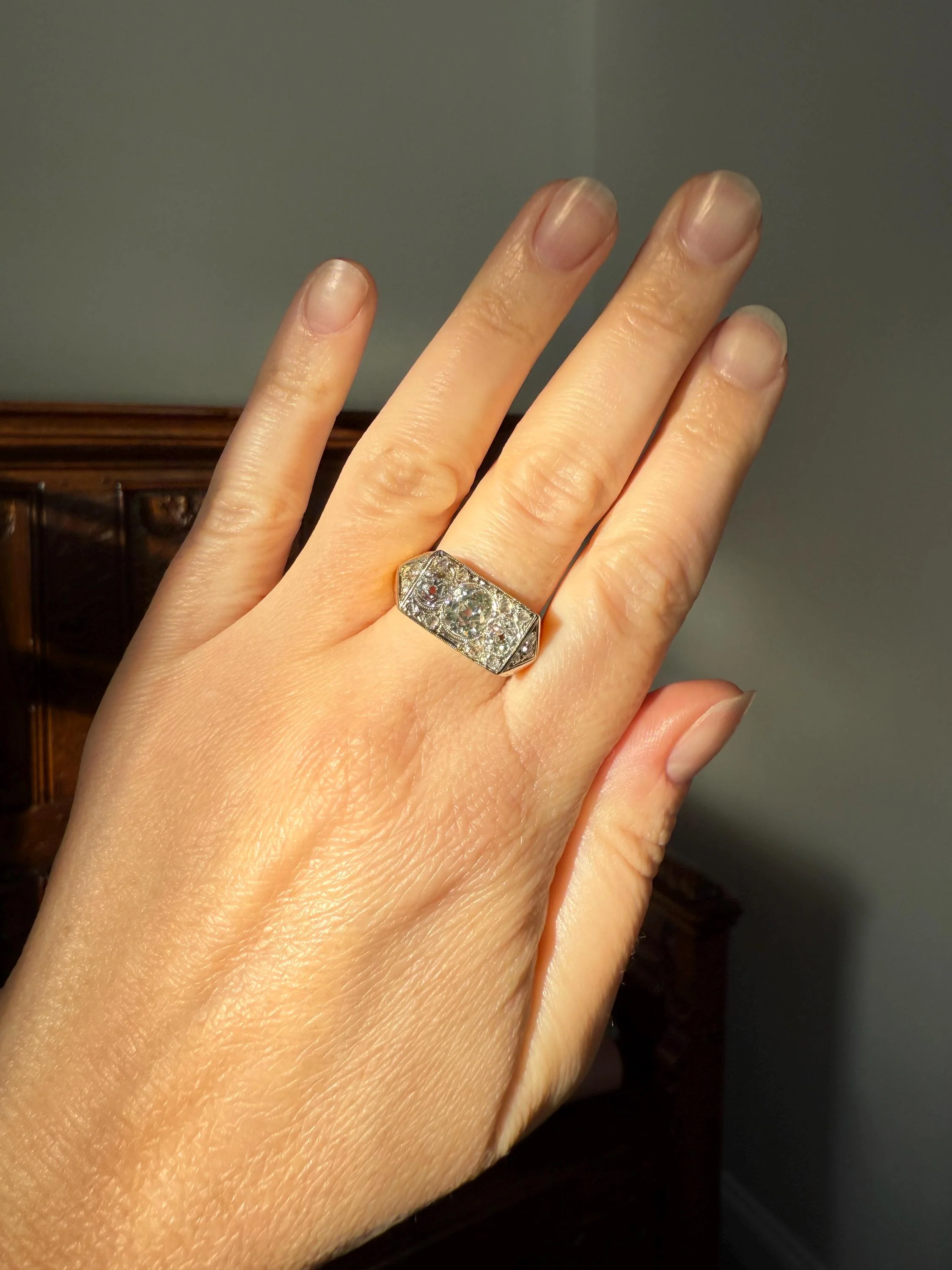HEAVY French Antique 2 CARATS Old Mine Cut DIAMOND Chunky Tank Ring 14.6g 18k Gold Engraved Flared Geometric Rectangular Art Deco Omc - Image 4