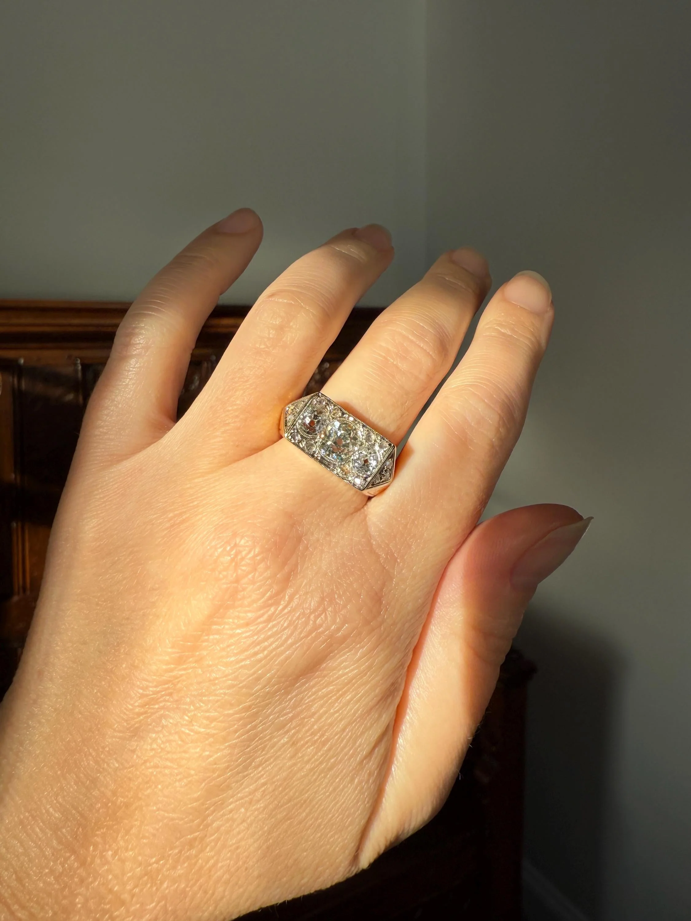 HEAVY French Antique 2 CARATS Old Mine Cut DIAMOND Chunky Tank Ring 14.6g 18k Gold Engraved Flared Geometric Rectangular Art Deco Omc - Image 8
