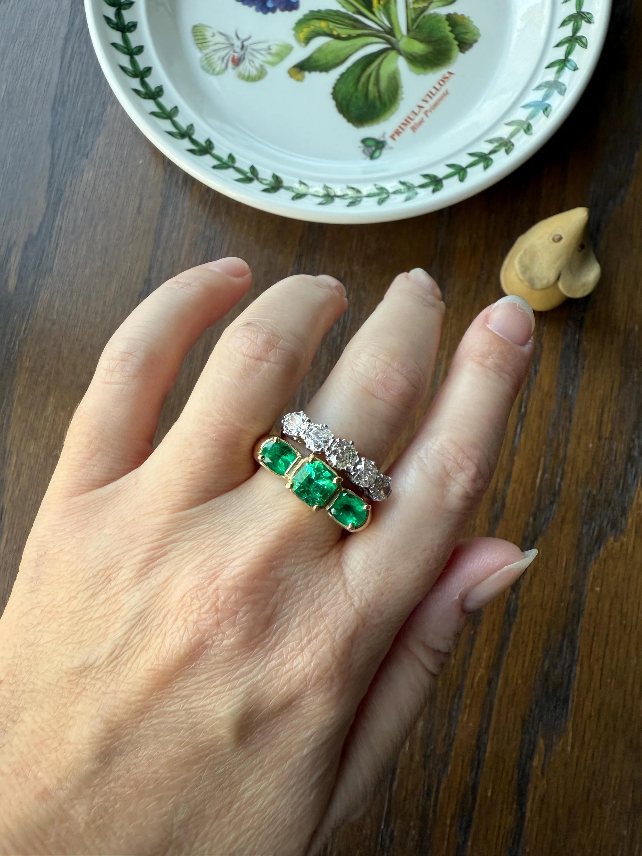 HEAVY Green EMERALD Chunky Vintage Three Stone Ring French 12g 18k Gold Wide Band Natural Oval & Emerald Cut Geometric Unique Retro - Image 12