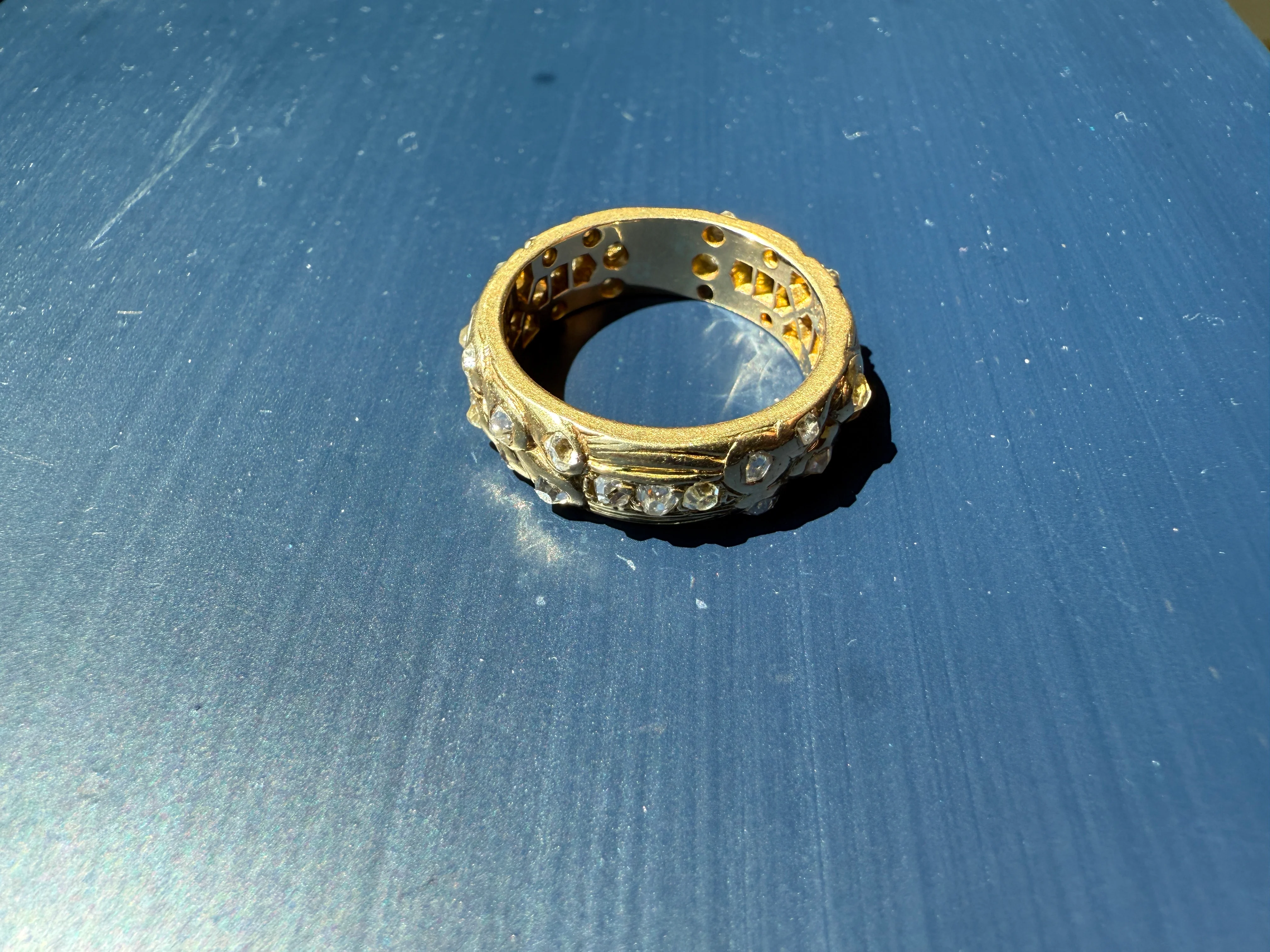 HEAVY One of a Kind Chunky Elongated 1.5ctw Old Mine Cut DIAMOND Encrusted Eternity Band French c1939 Ring 9.6g 18k Gold Anniversary? Dated - Image 12