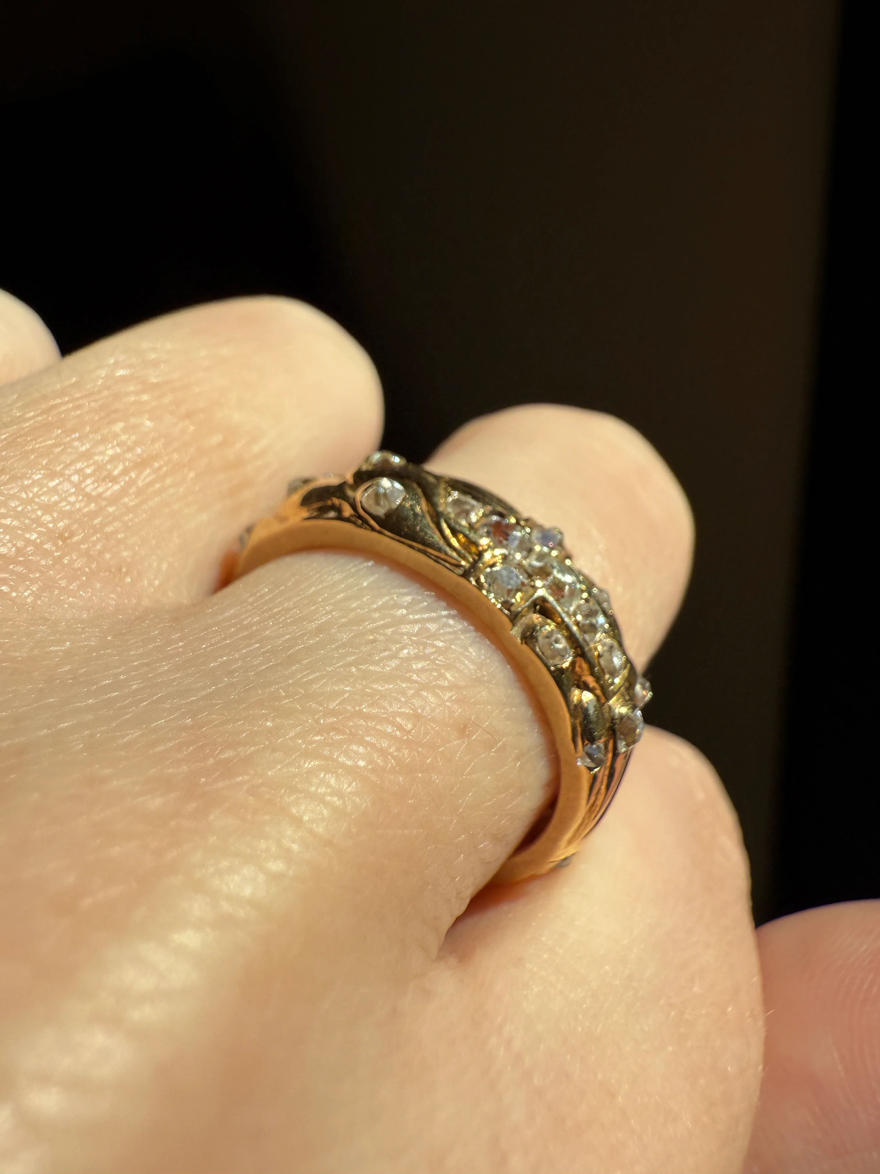 HEAVY One of a Kind Chunky Elongated 1.5ctw Old Mine Cut DIAMOND Encrusted Eternity Band French c1939 Ring 9.6g 18k Gold Anniversary? Dated - Image 27